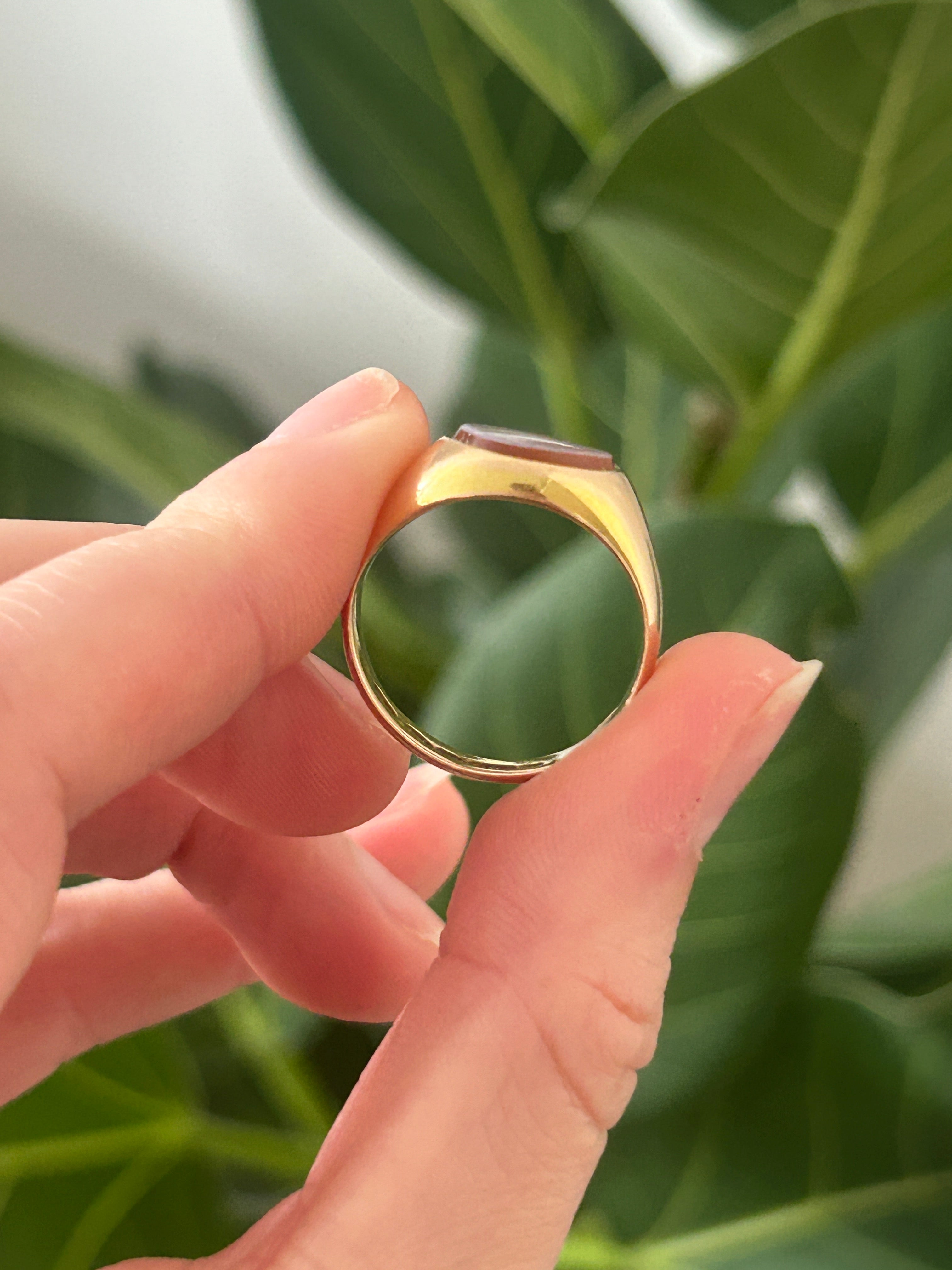 Antique Carnelian Signet