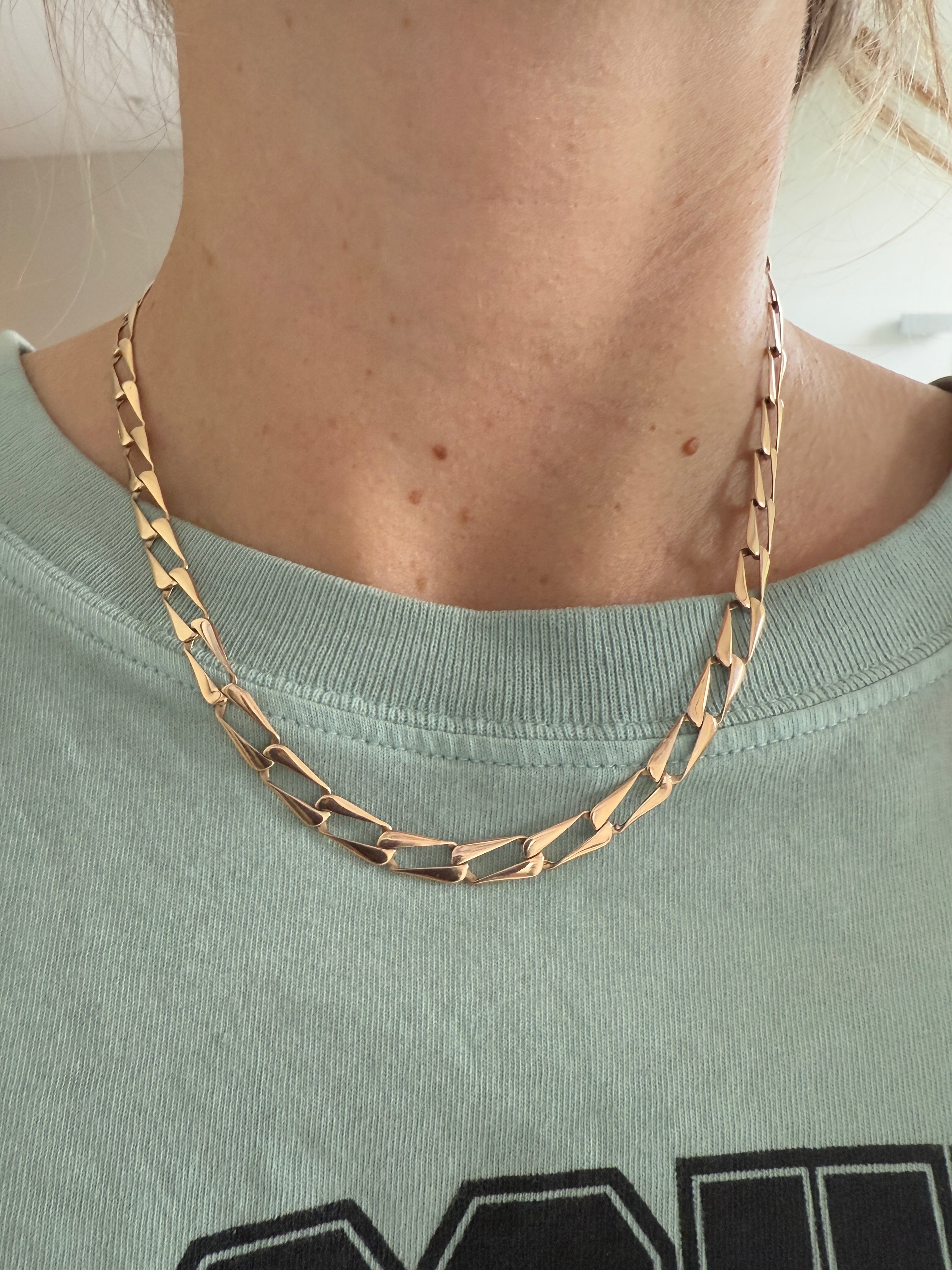 Solid Square Elongated Curb