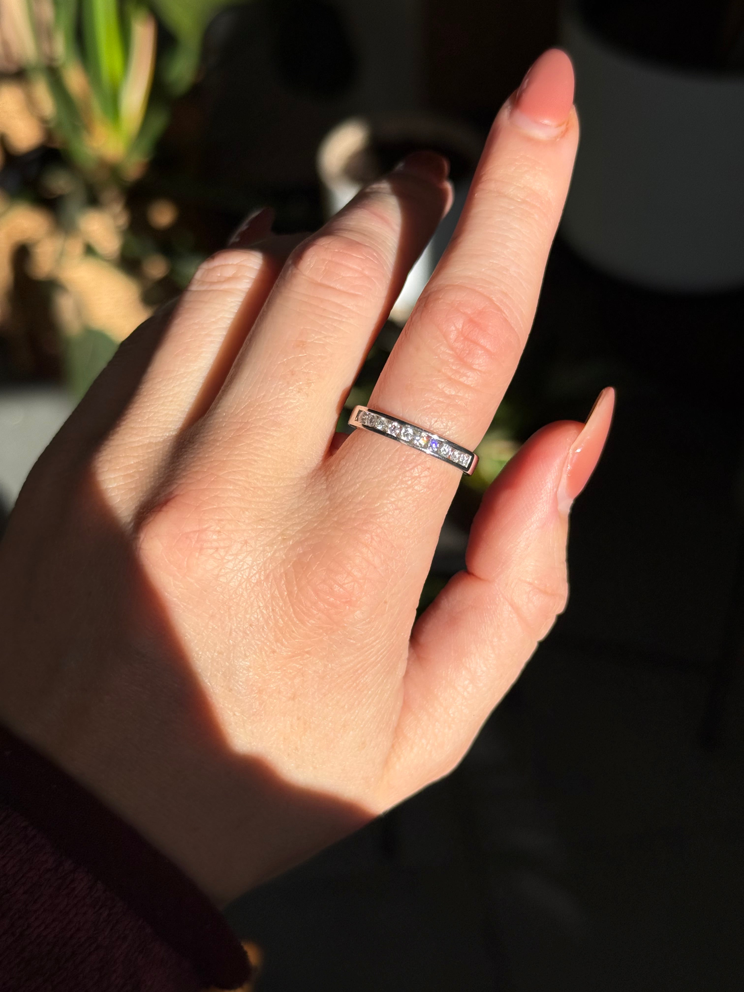 WG Diamond Band