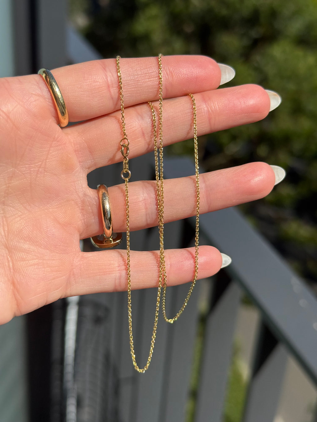 Dainty Solid Cable