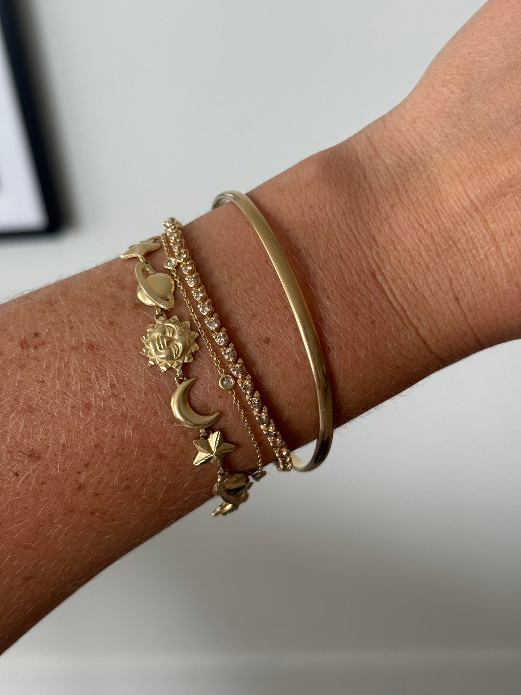 Medium Solid Bangle