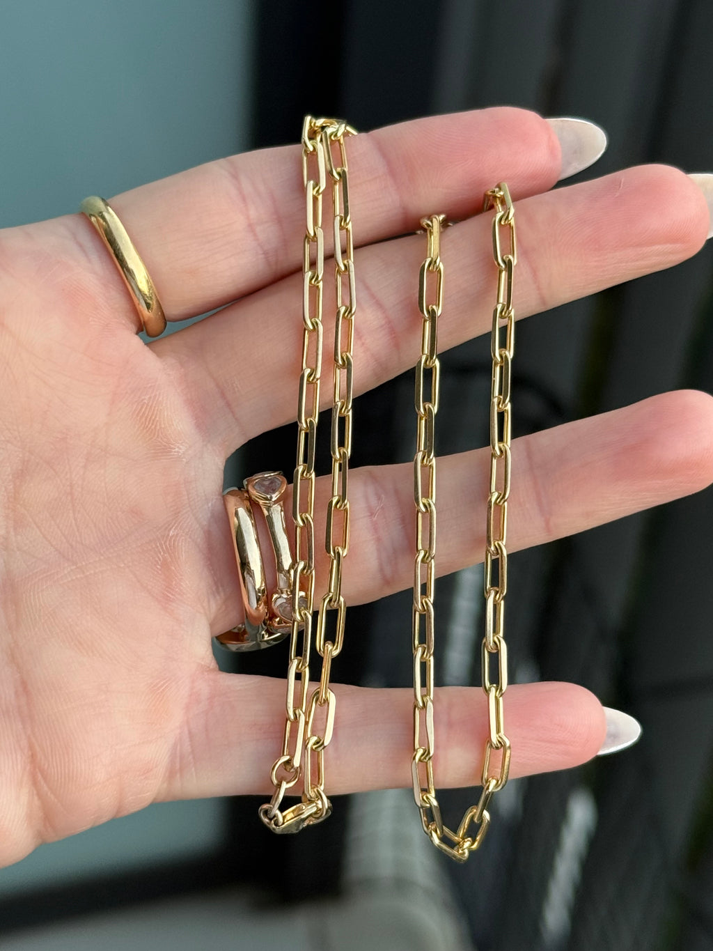 Solid Paperclip Chain