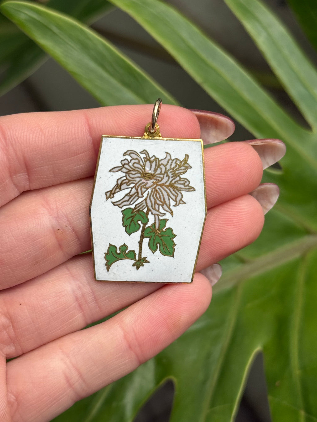 Light Gray Chrysanthemum Pendant