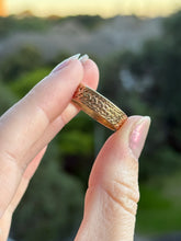 Load image into Gallery viewer, Woven Cigar band
