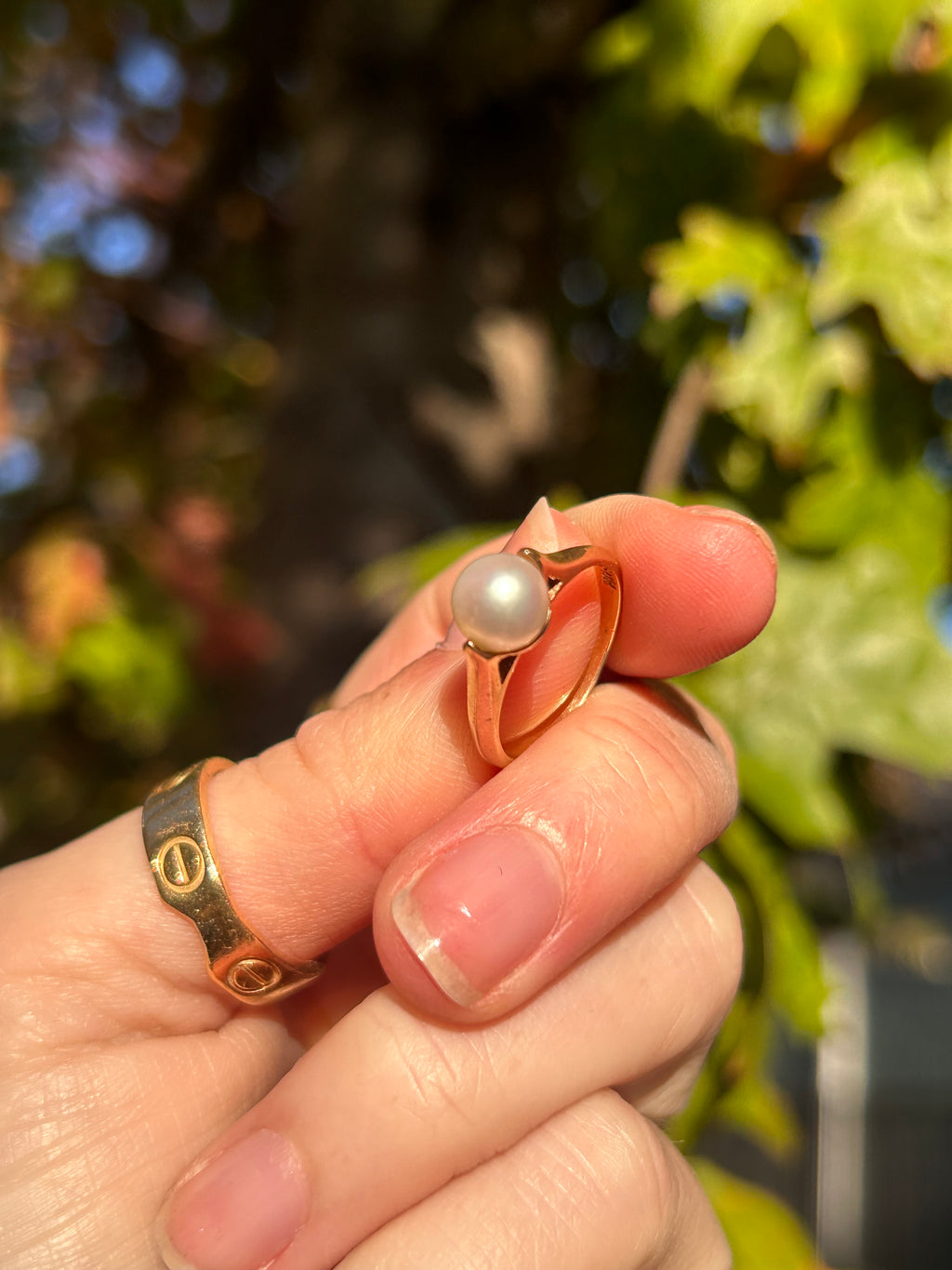 Solitaire Pearl Ring
