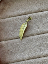 Load image into Gallery viewer, Feather Charm

