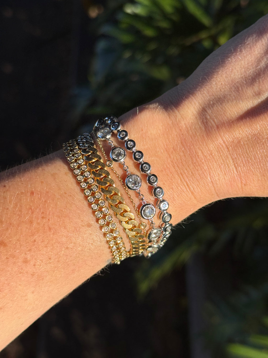 18k WG Bubble Natural Diamond Tennis Bracelet