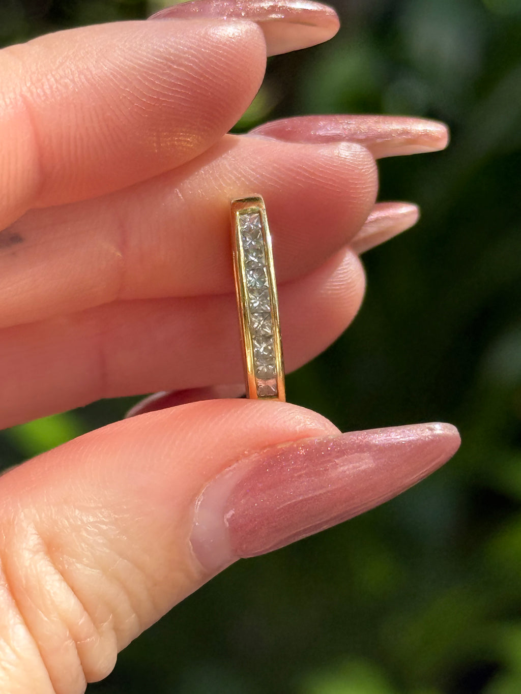 18k Diamond Channel Band