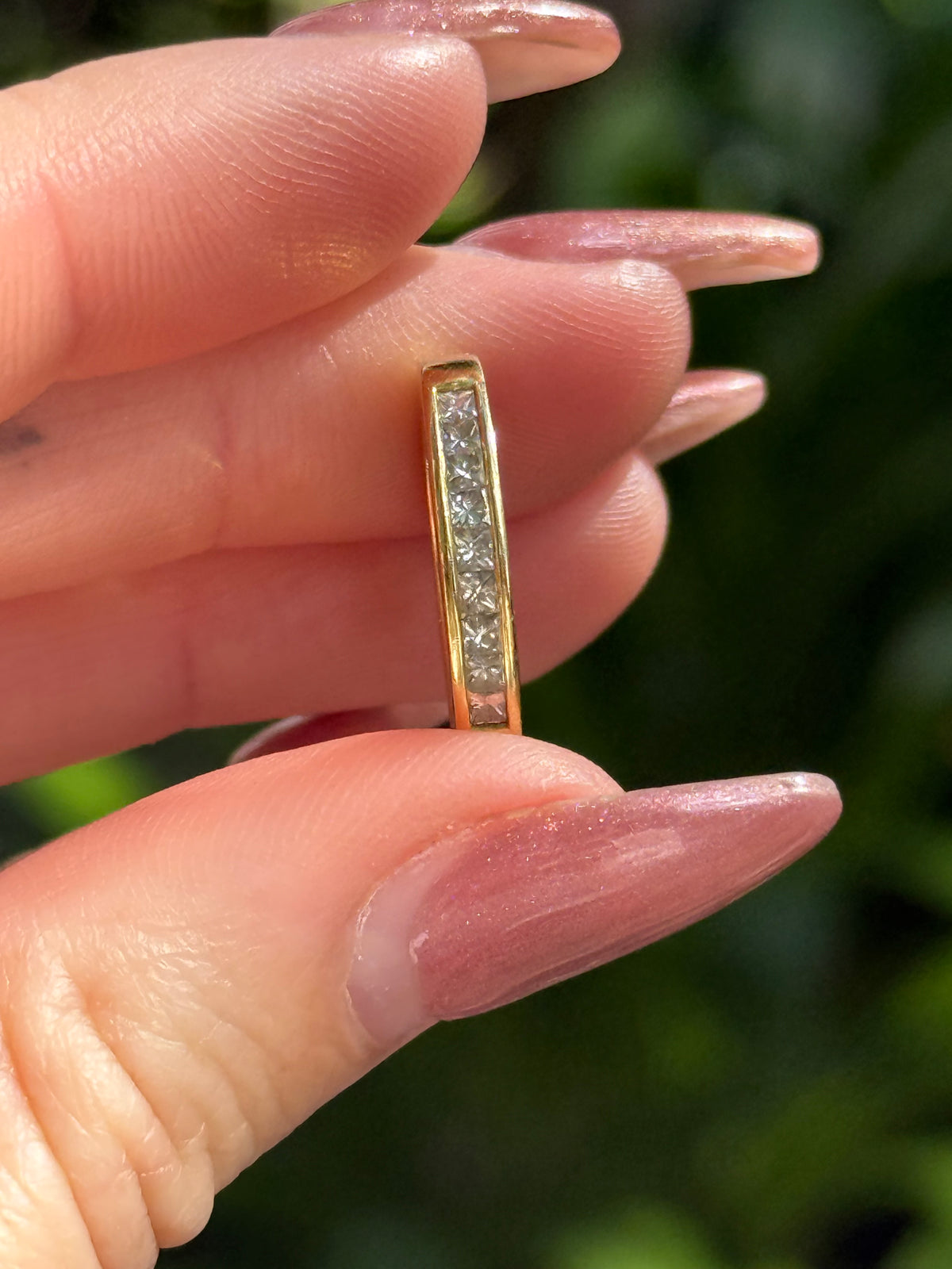 18k Diamond Channel Band