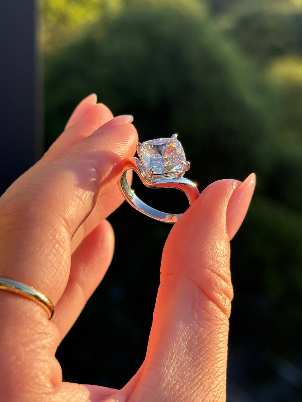Custom Floating Ring