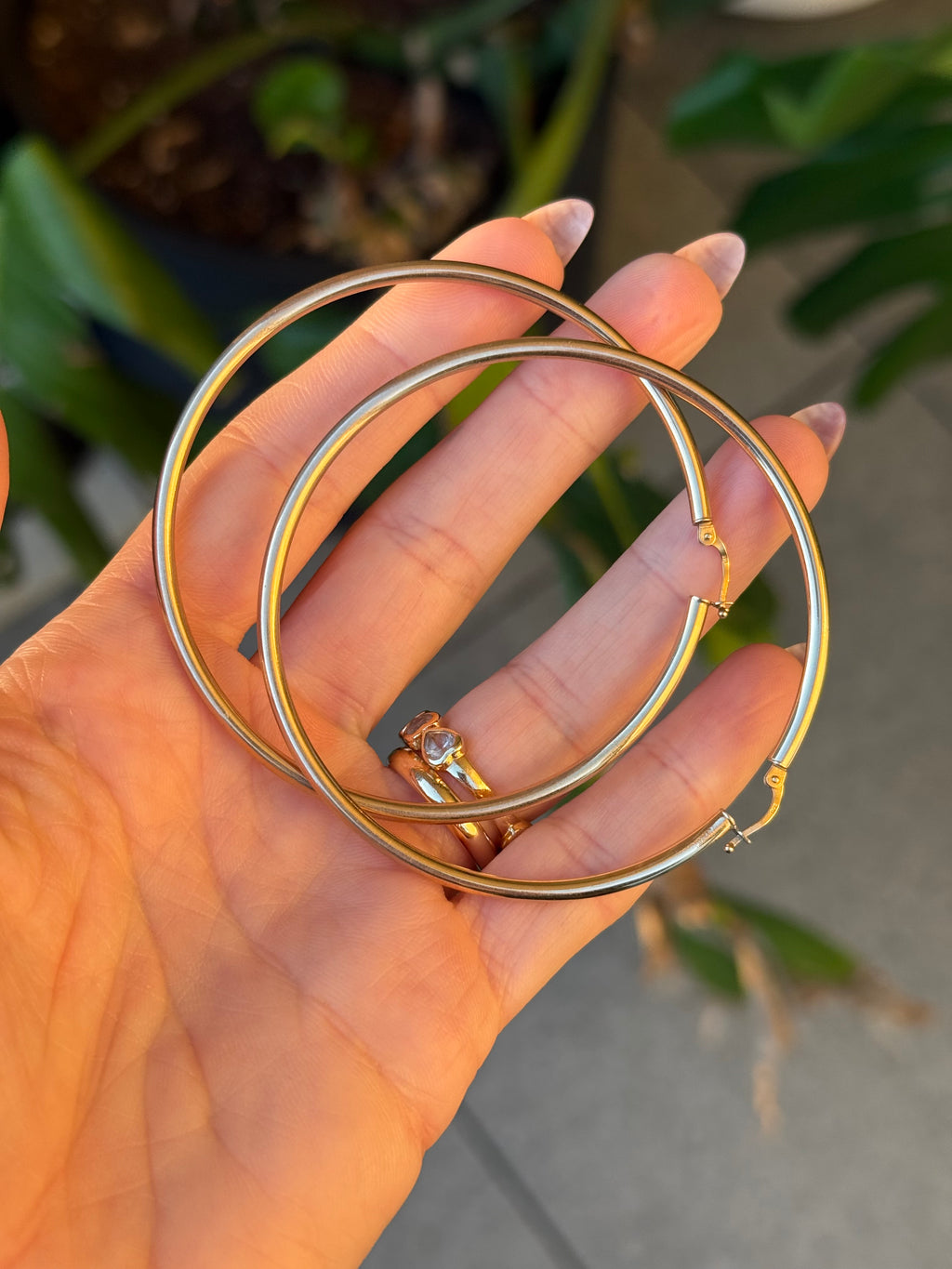 Mega Hoops