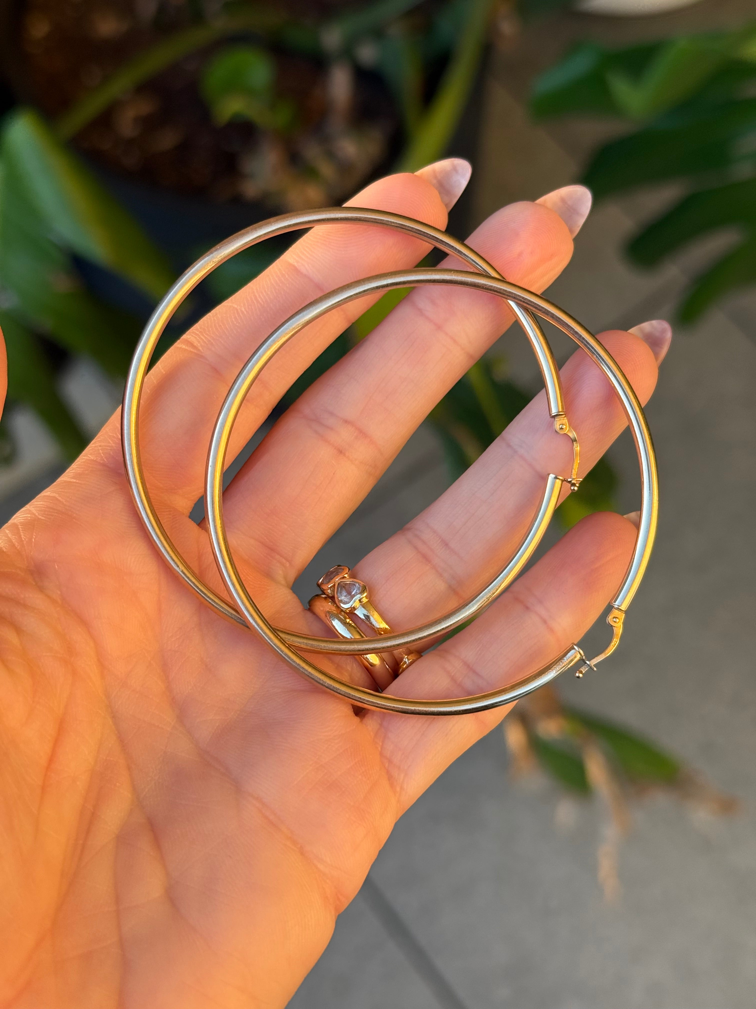 Mega Hoops