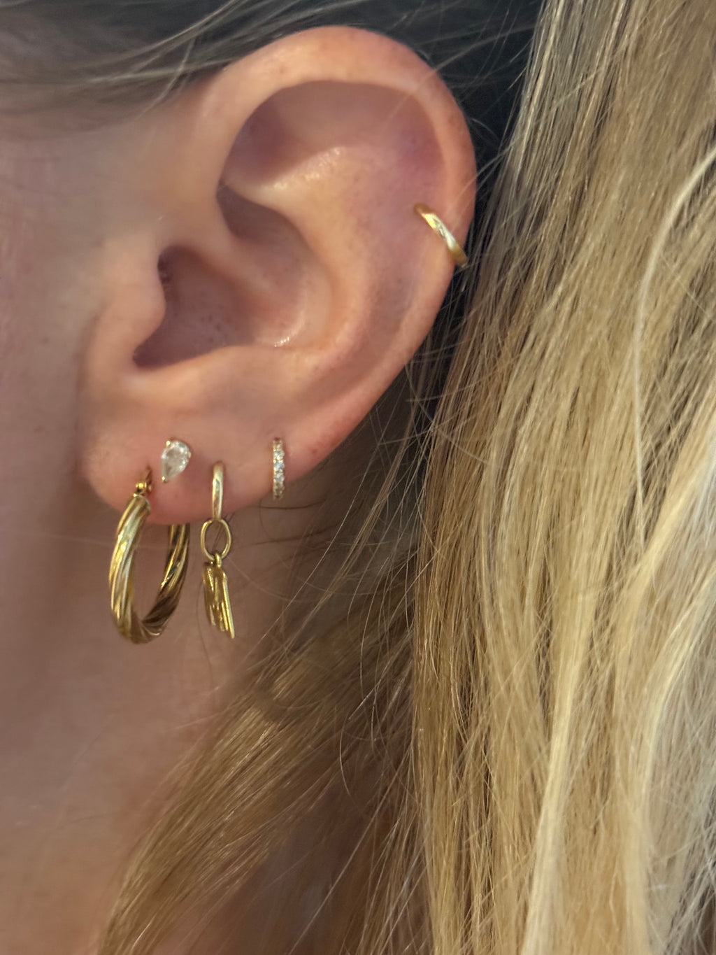 Italian Everyday Twist Hoops