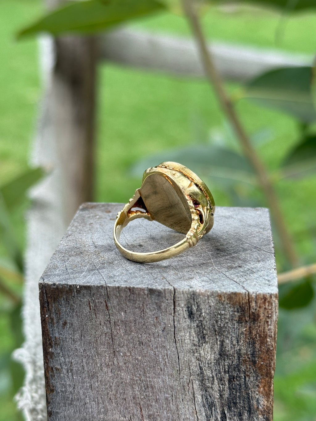 Green Chrysoprase Cabachon Signet Ring