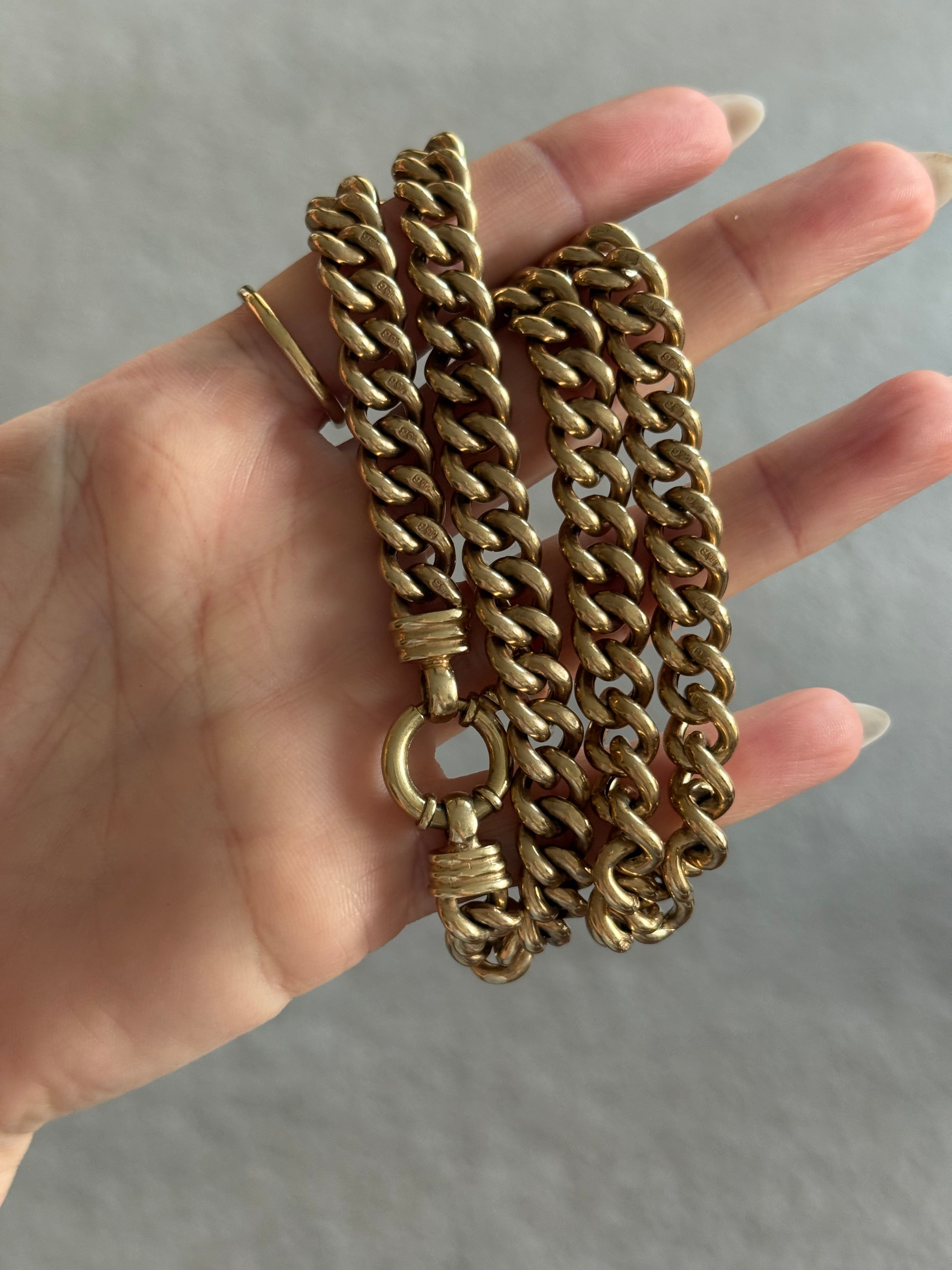 Chunky Rounded Antique Curb