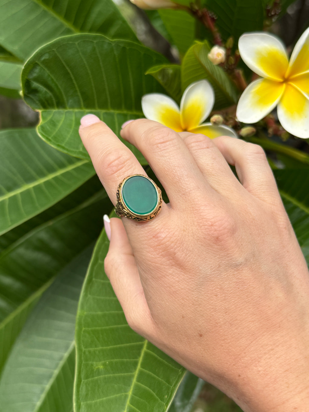 Green Chrysoprase Cabachon Signet Ring