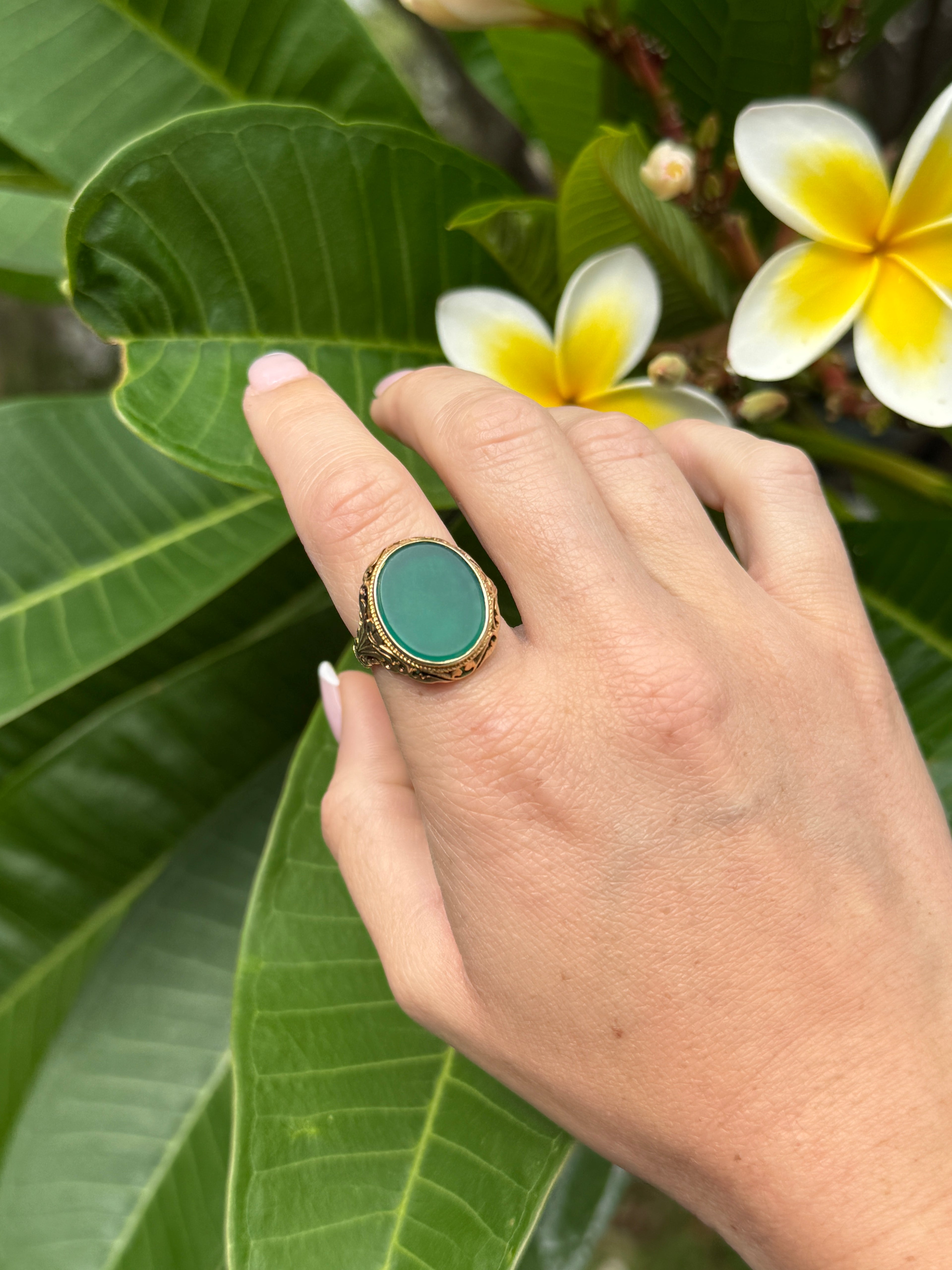 Green Chrysoprase Cabachon Signet Ring