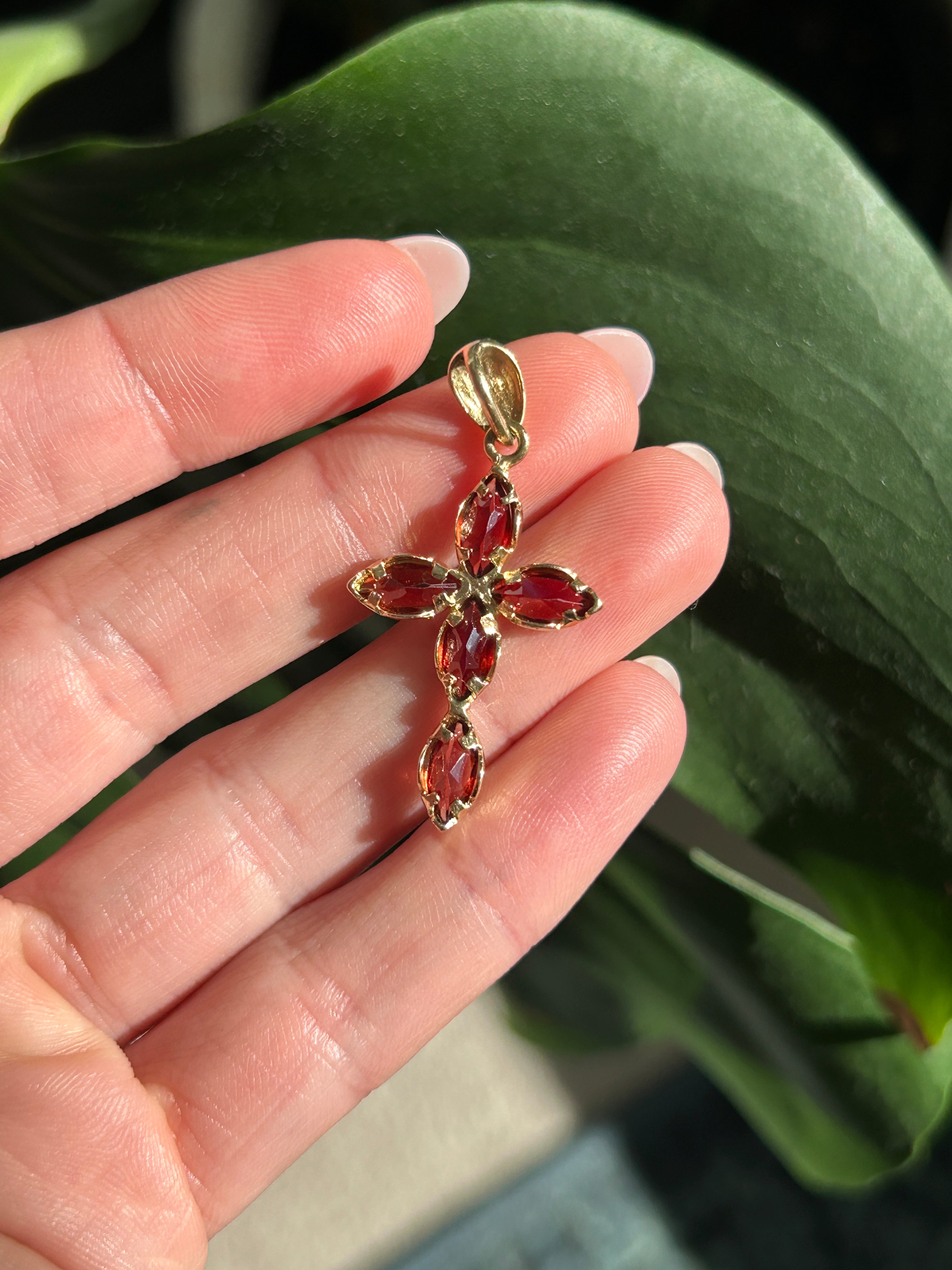 Garnet Cross