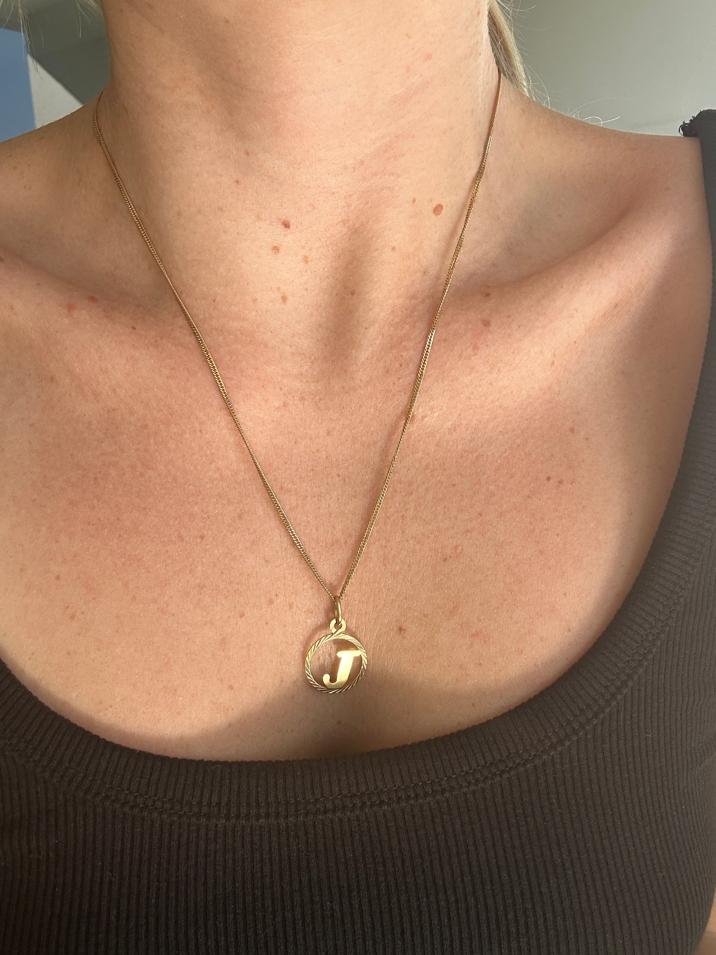 Solid Dainty Double Curb