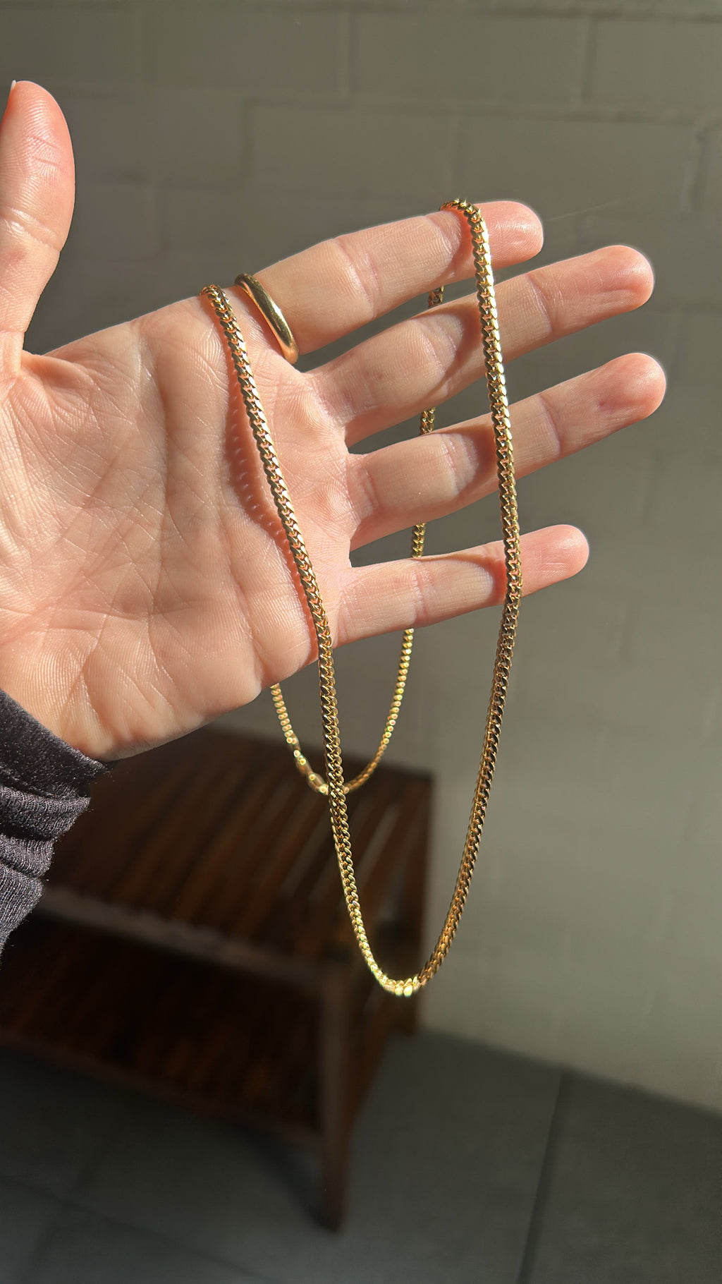 Solid Puffy Long Curb