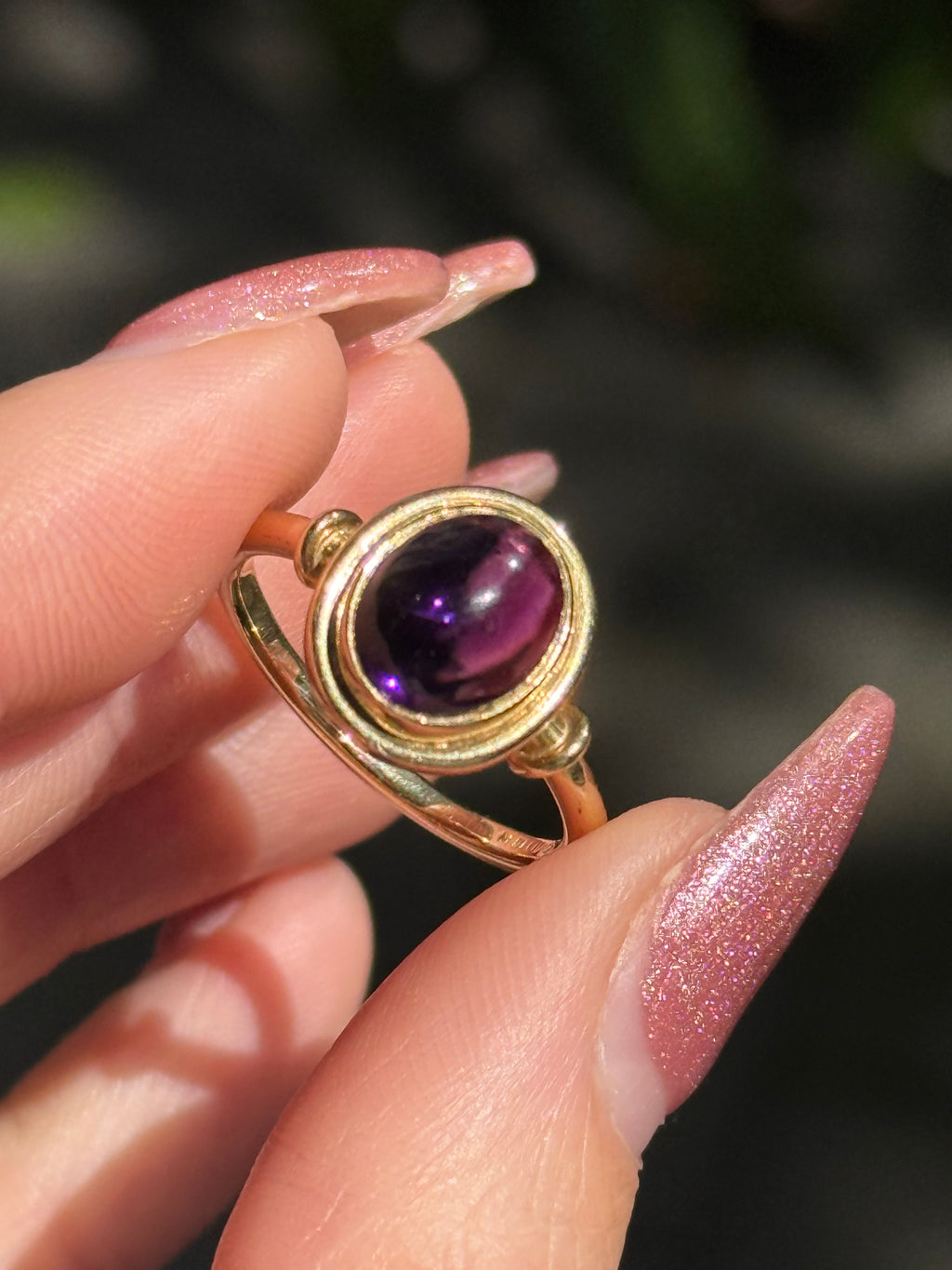 14k Amethyst Cabochon Ring