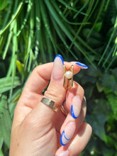 Load image into Gallery viewer, Square Pearl Ring
