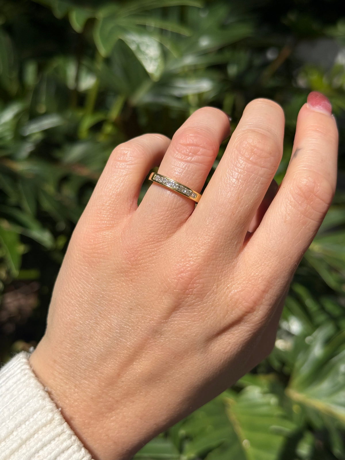 18k Diamond Channel Band