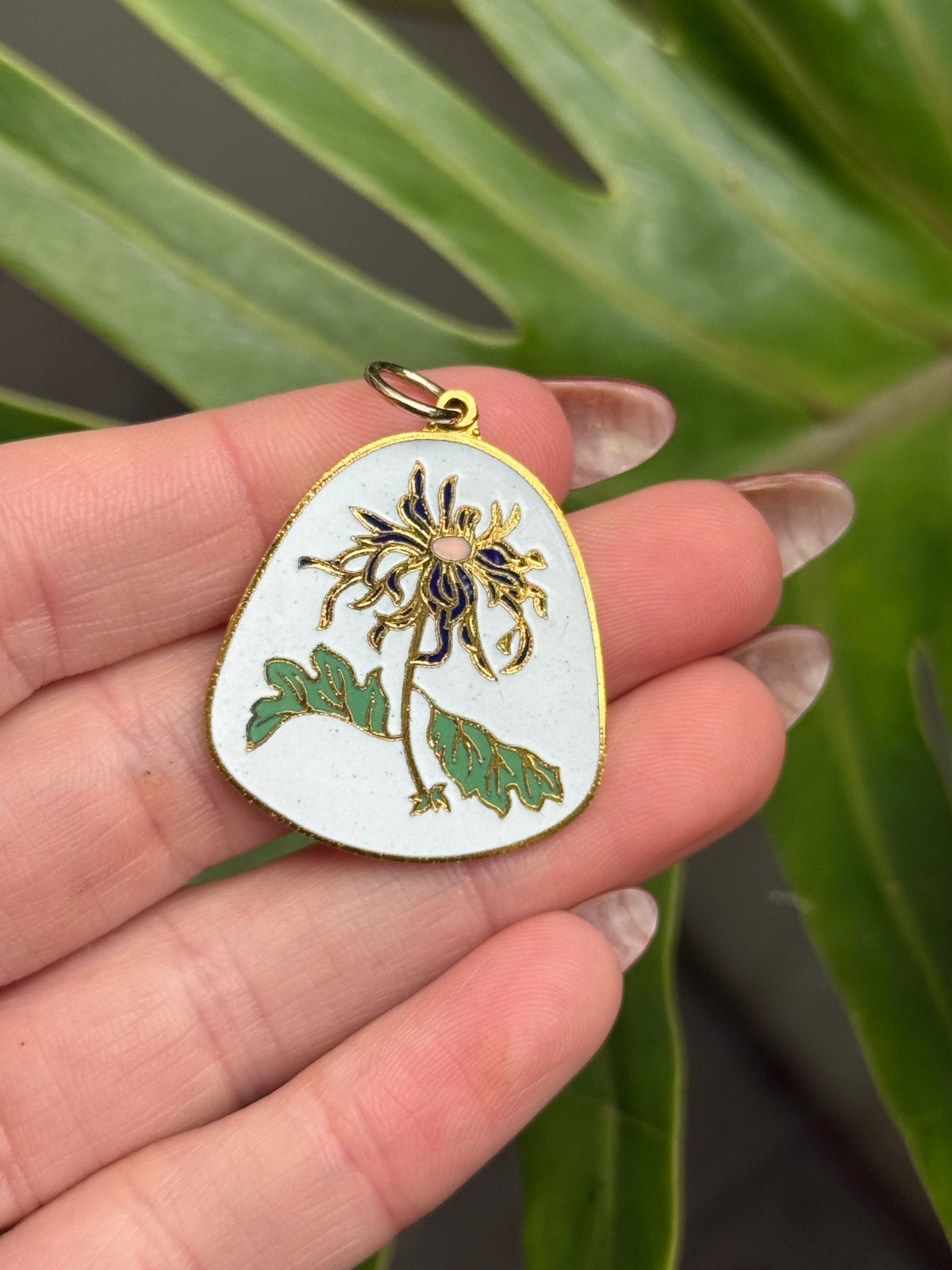 Dark Blue Chrysanthemum Pendant