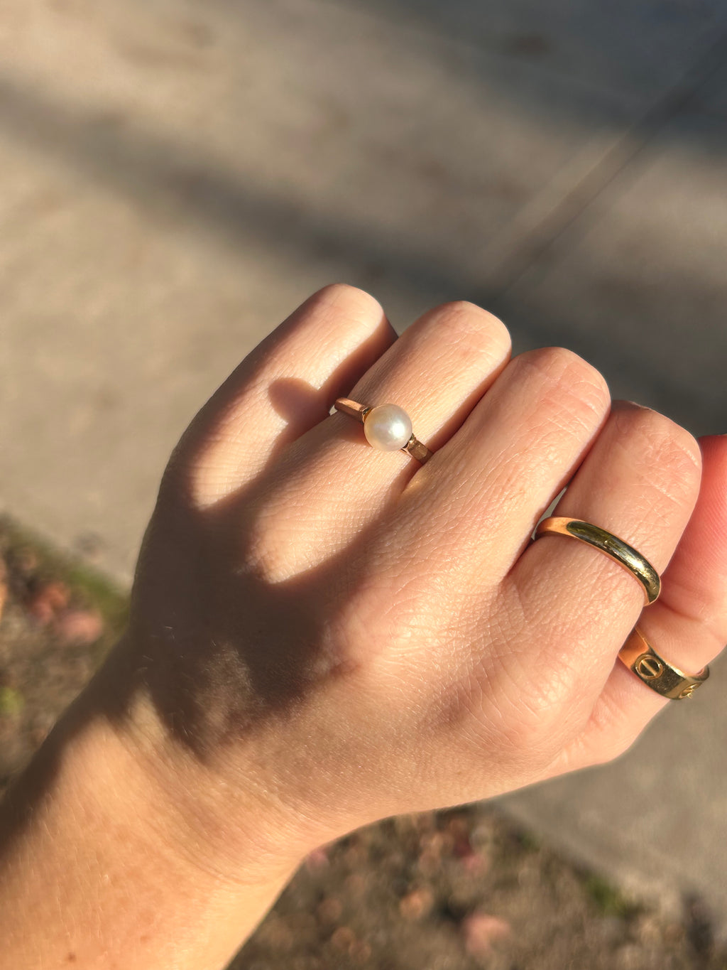 Solitaire Pearl Ring