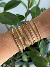 Load image into Gallery viewer, Solid Curb Bracelet
