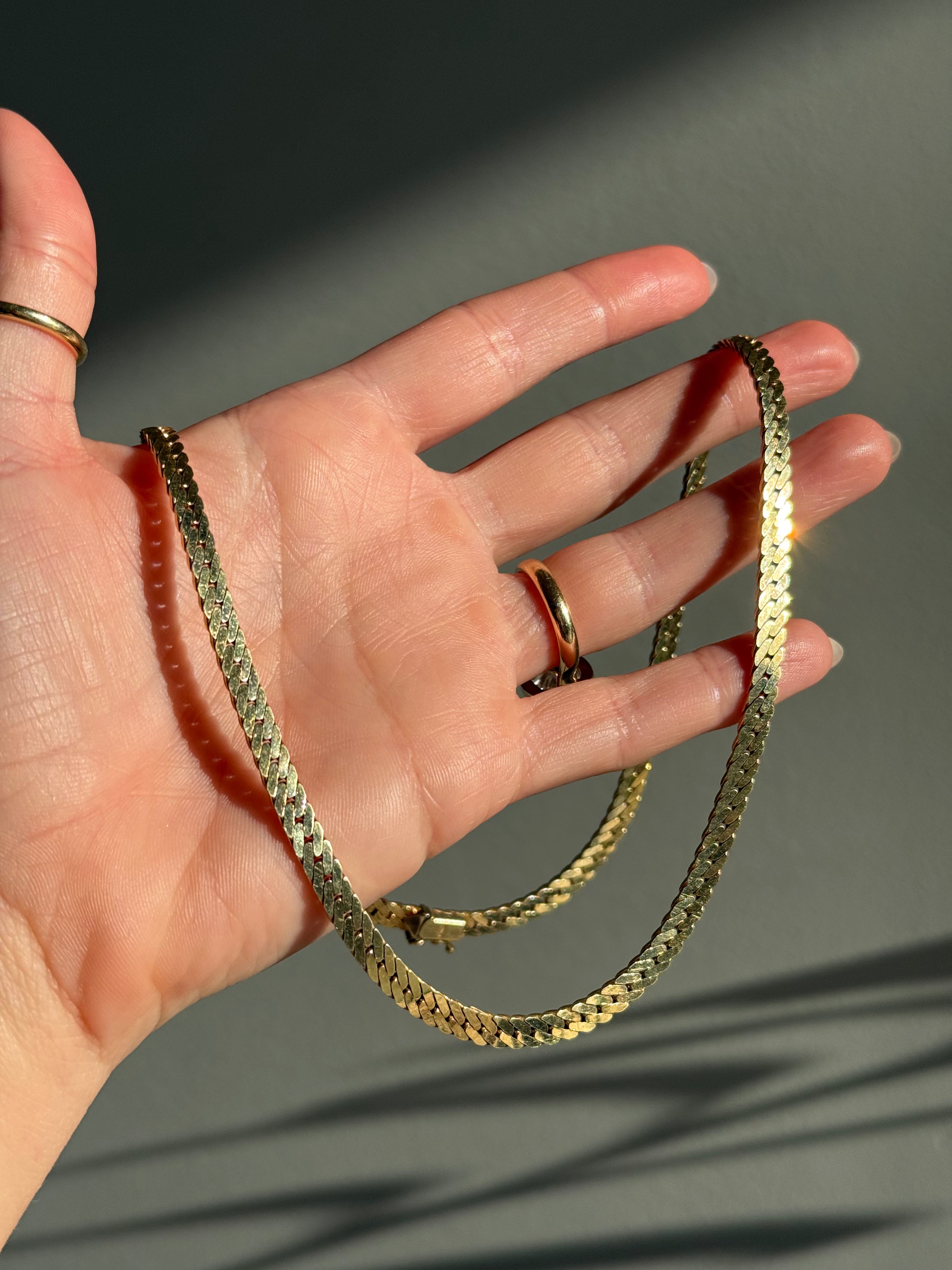 Solid Fishtail Curb Chain