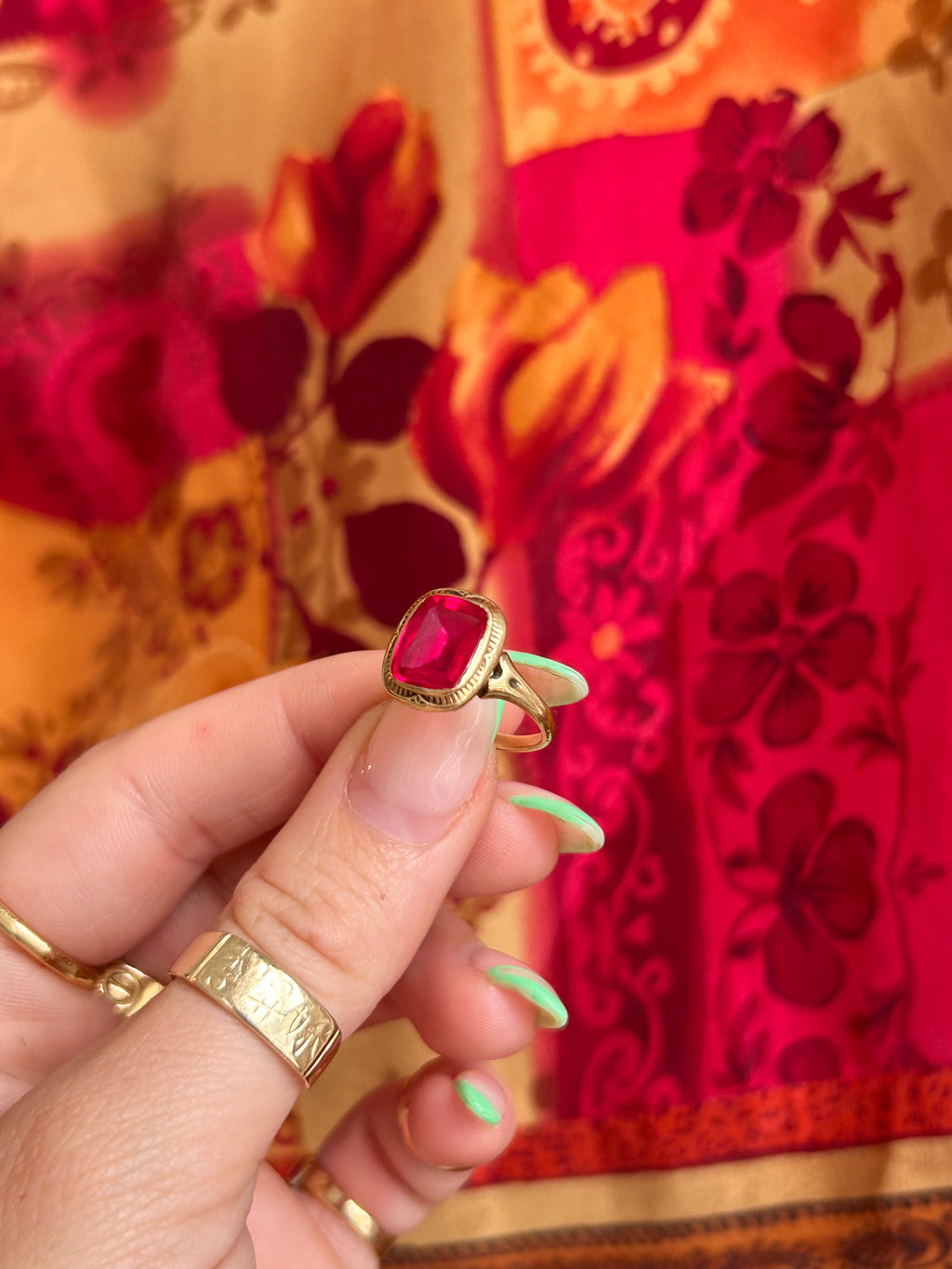 Spinel Fuchsia Antique Ring