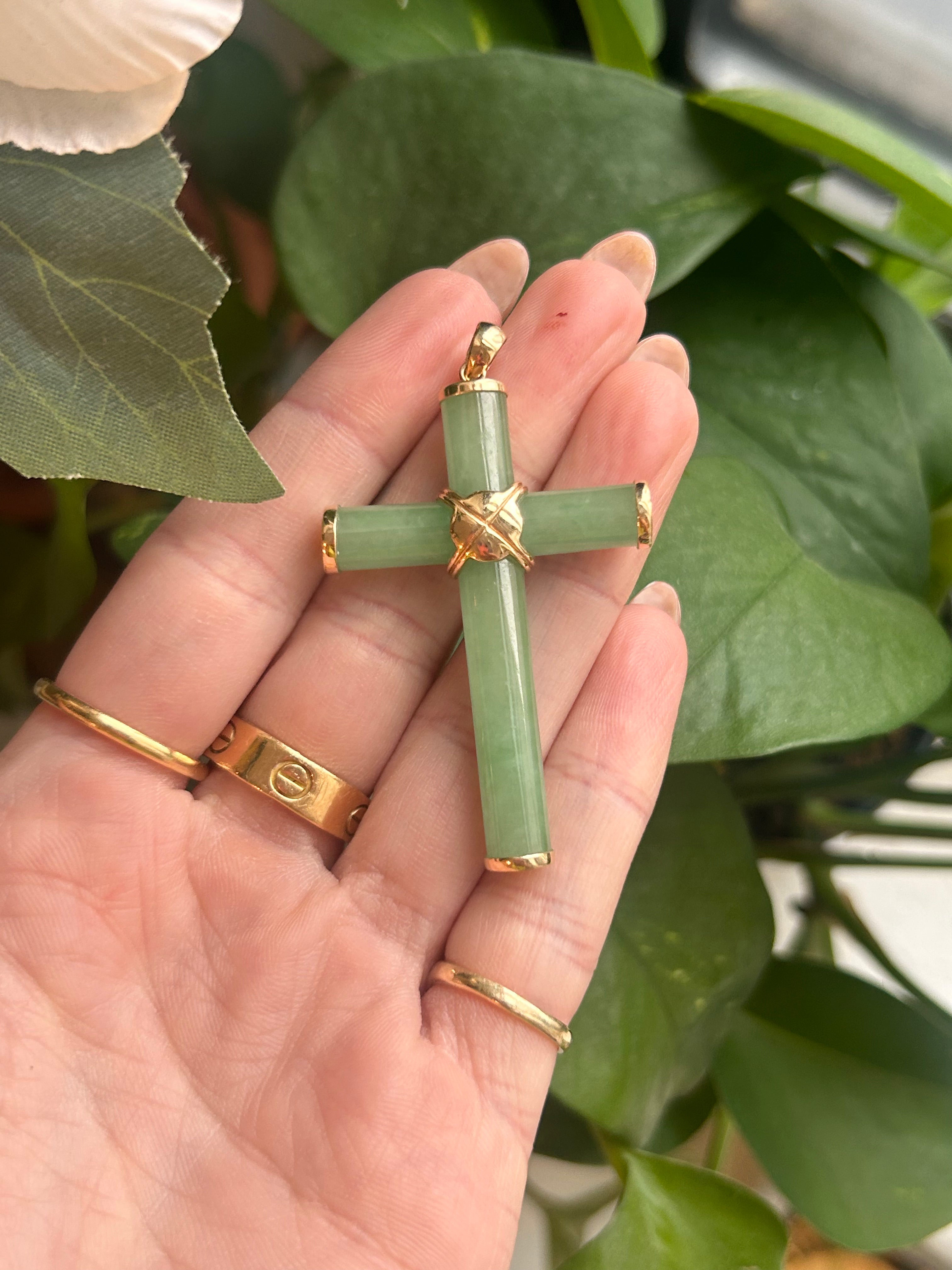 Jade Cross