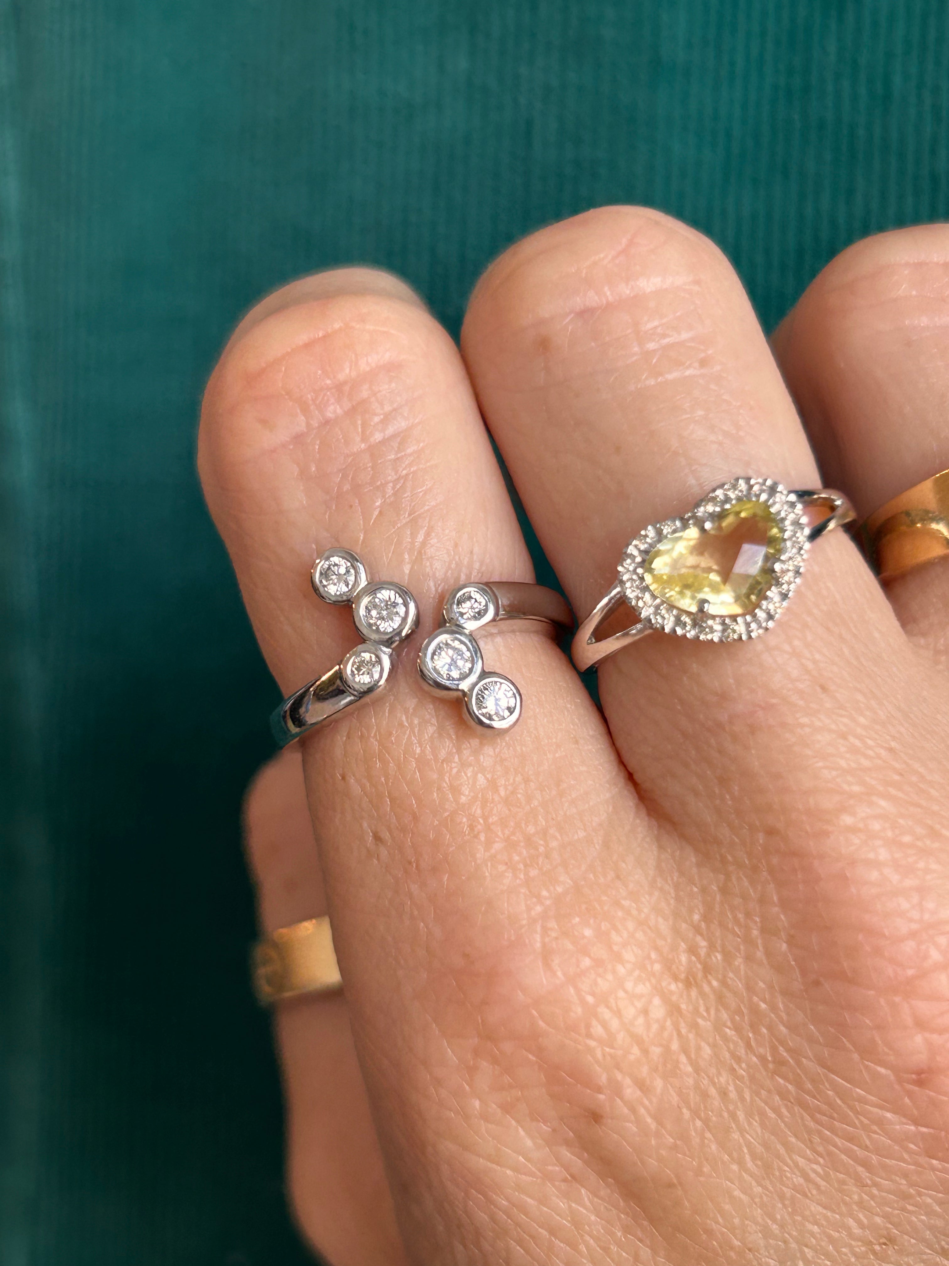 Diamond Bezel Split Comet Ring