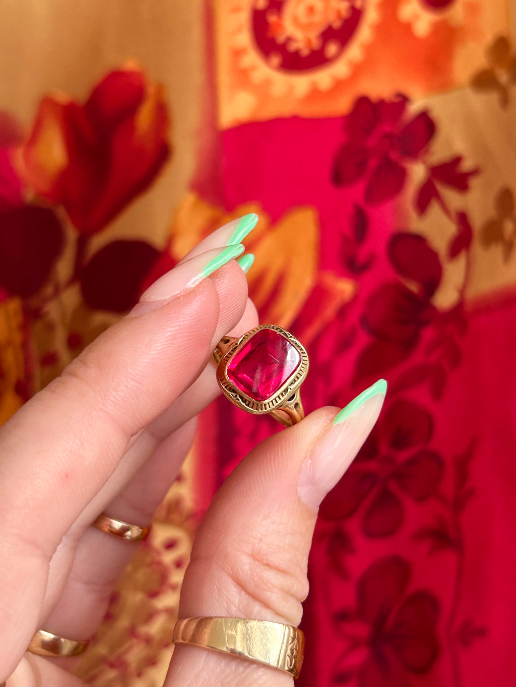 Spinel Fuchsia Antique Ring