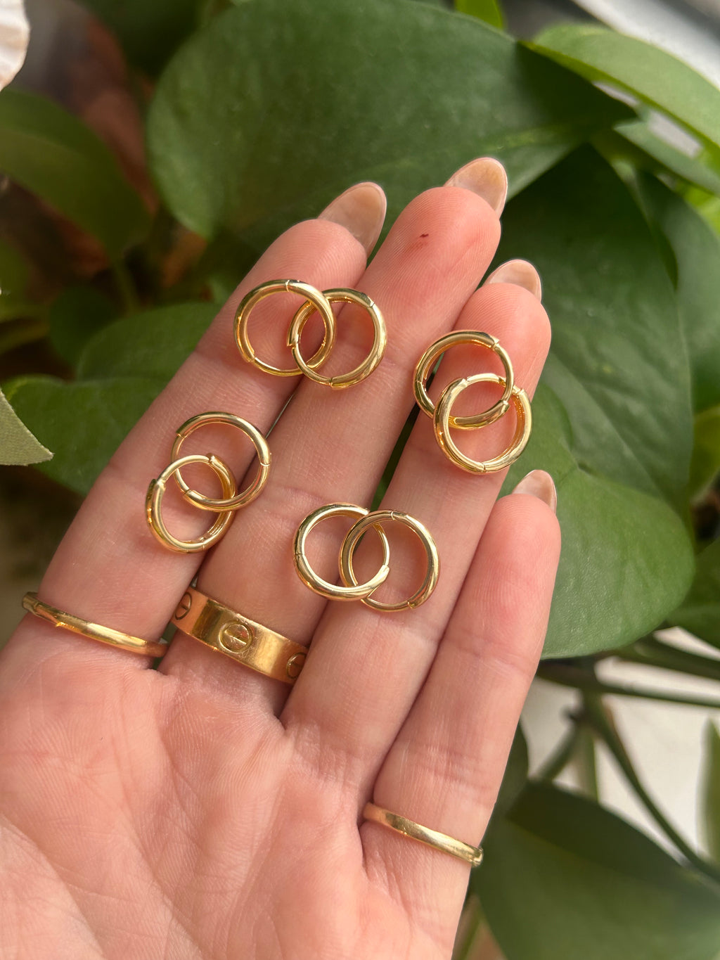 Whisper Snap Huggies