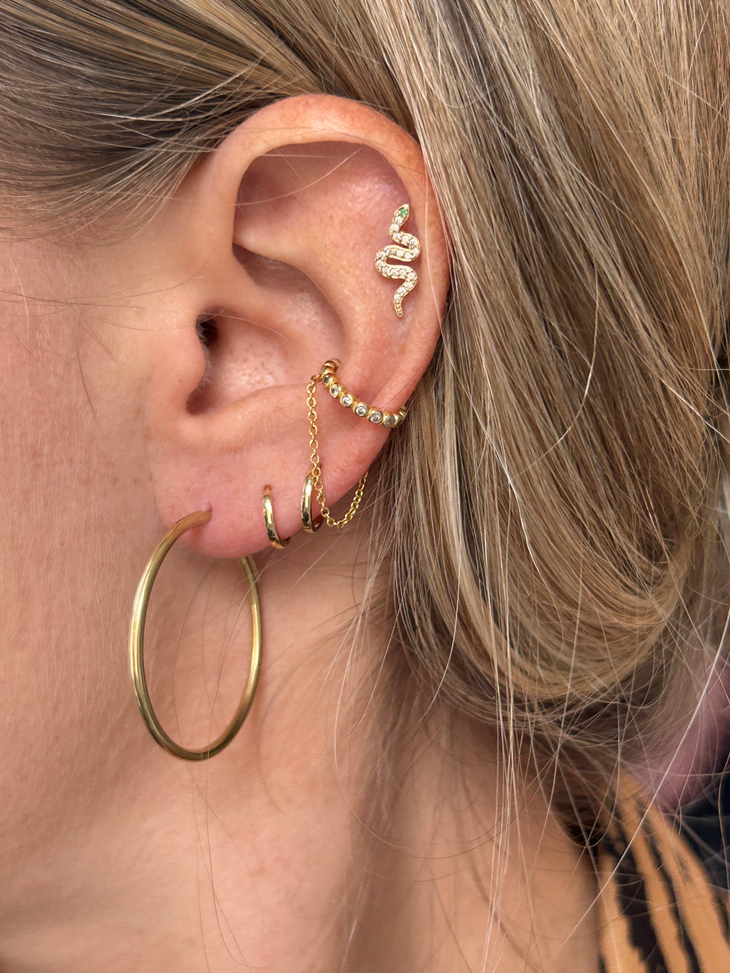 Thread Whisper Hoops