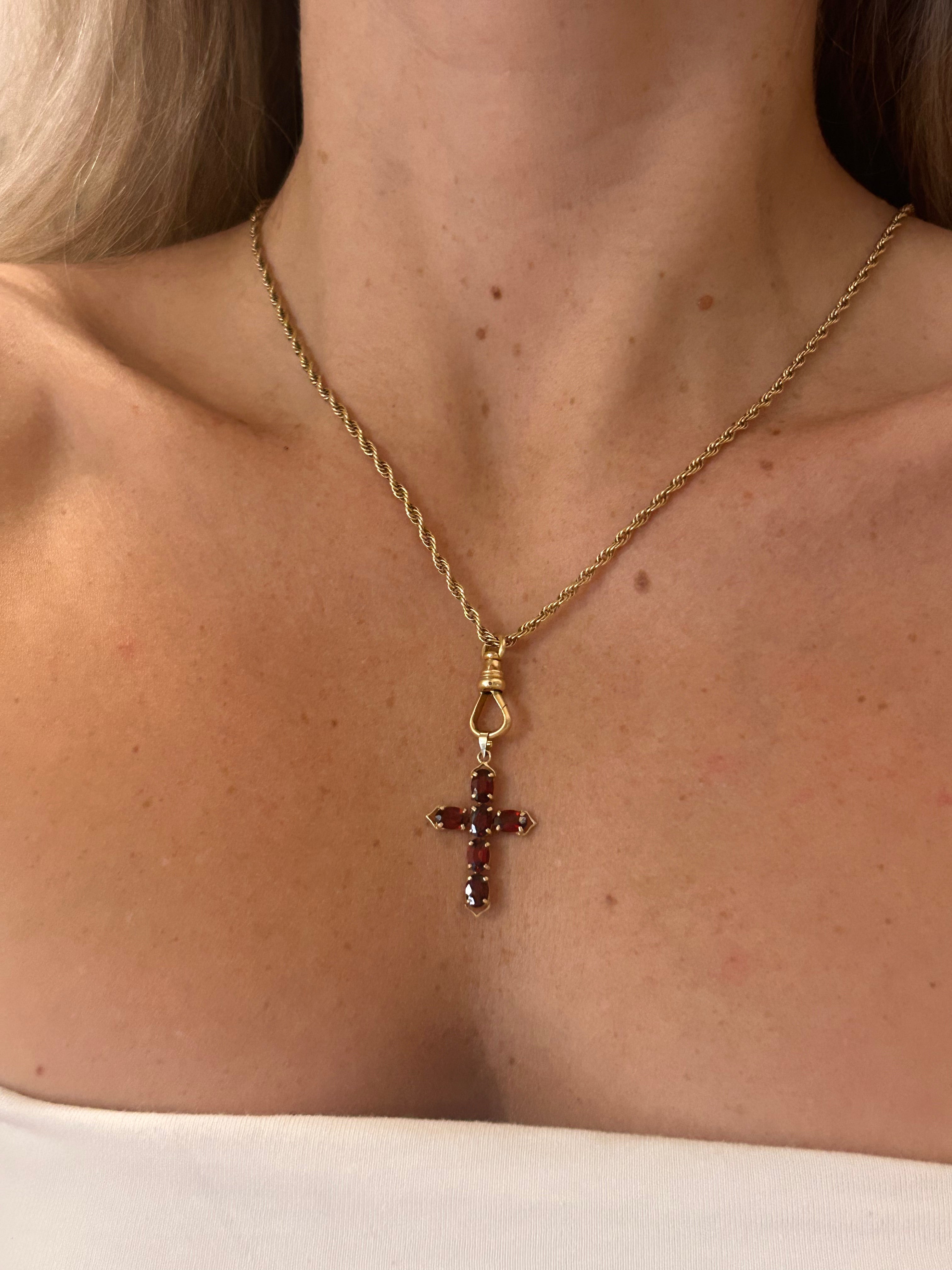 Garnet across