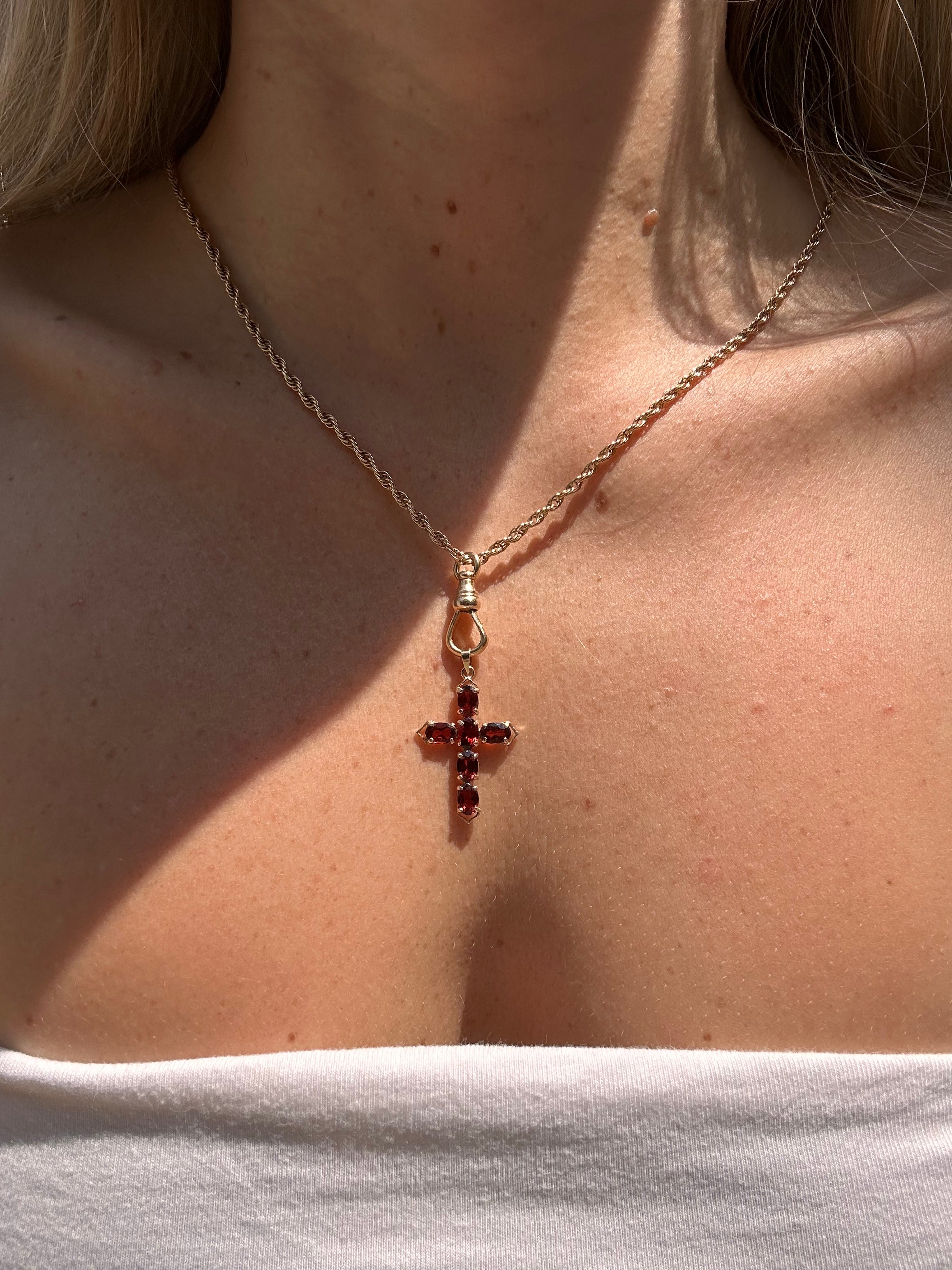 Garnet across