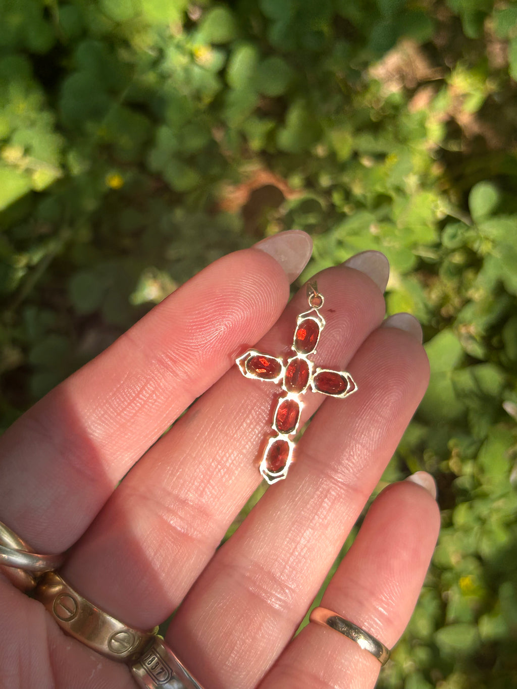 Garnet across