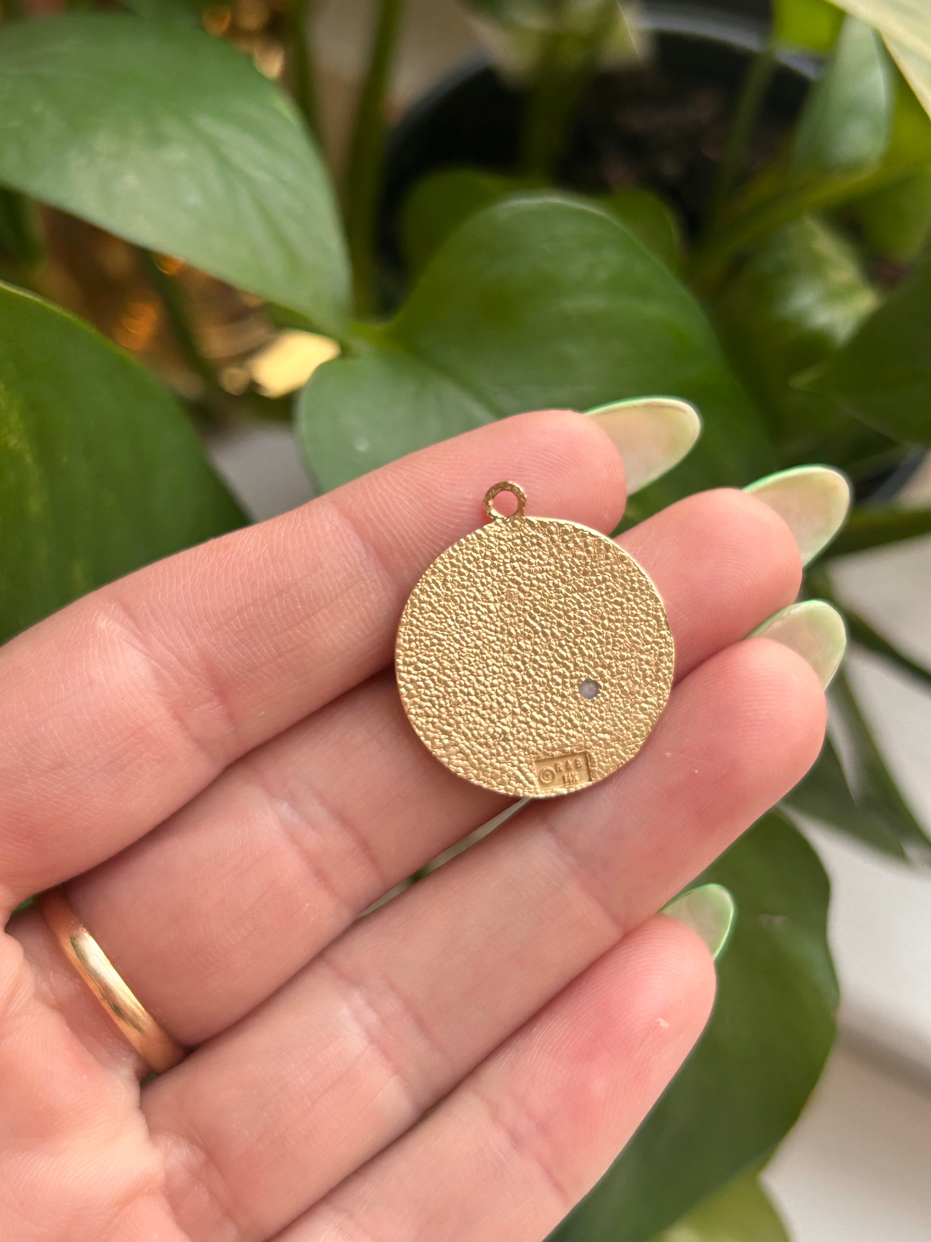 Scorpio VTG R&B Charm