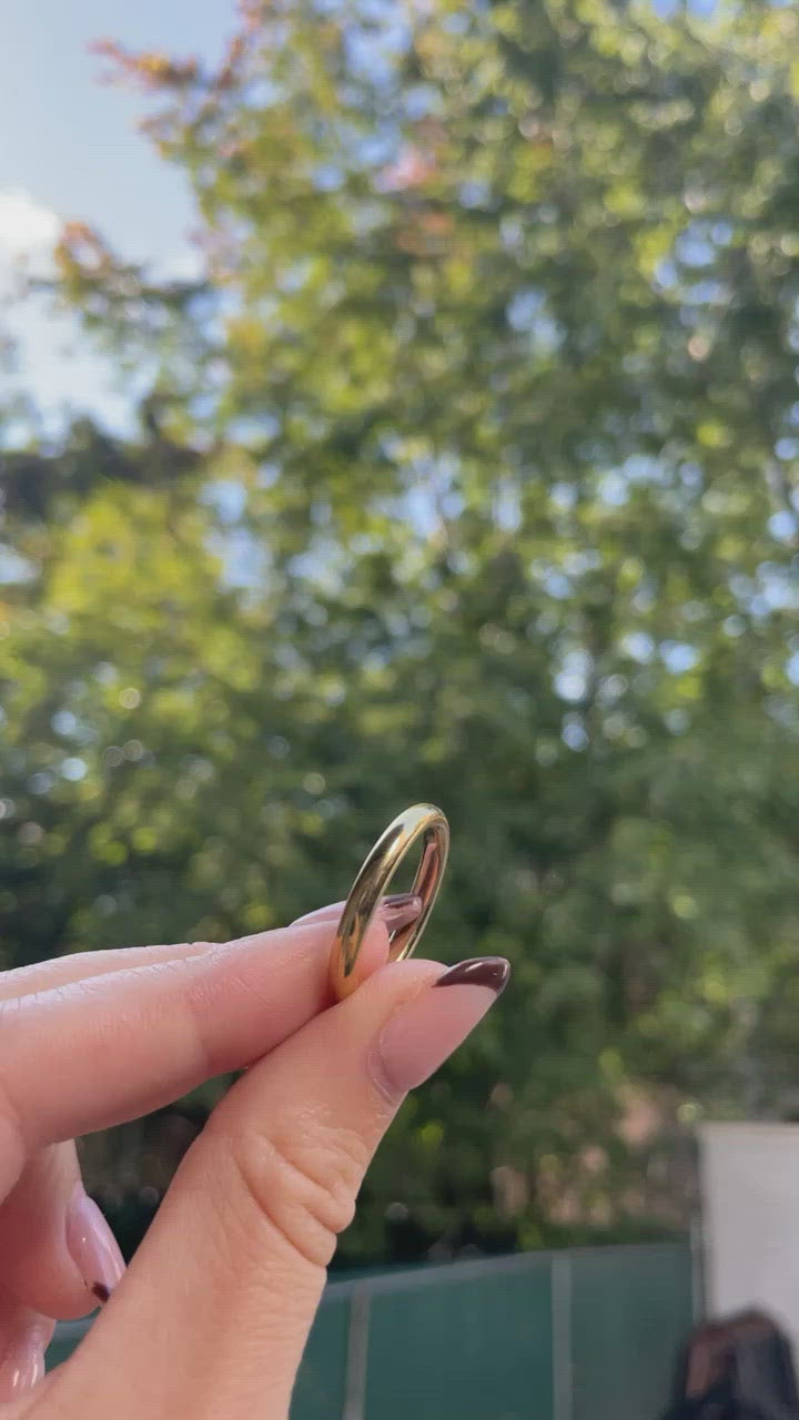 18k Saucer Puffy Band