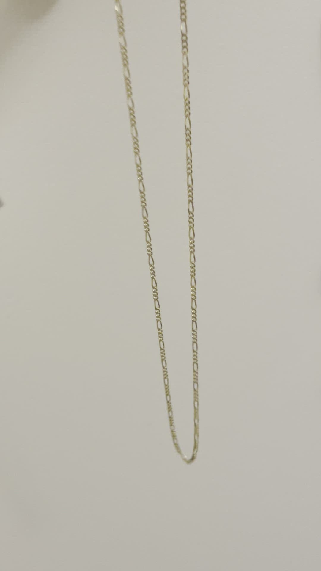 24” Vintage Dainty Figaro Chain