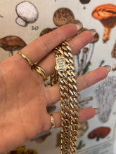 Load image into Gallery viewer, Curb Choker
