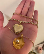 18k Vintage Pearl Shell