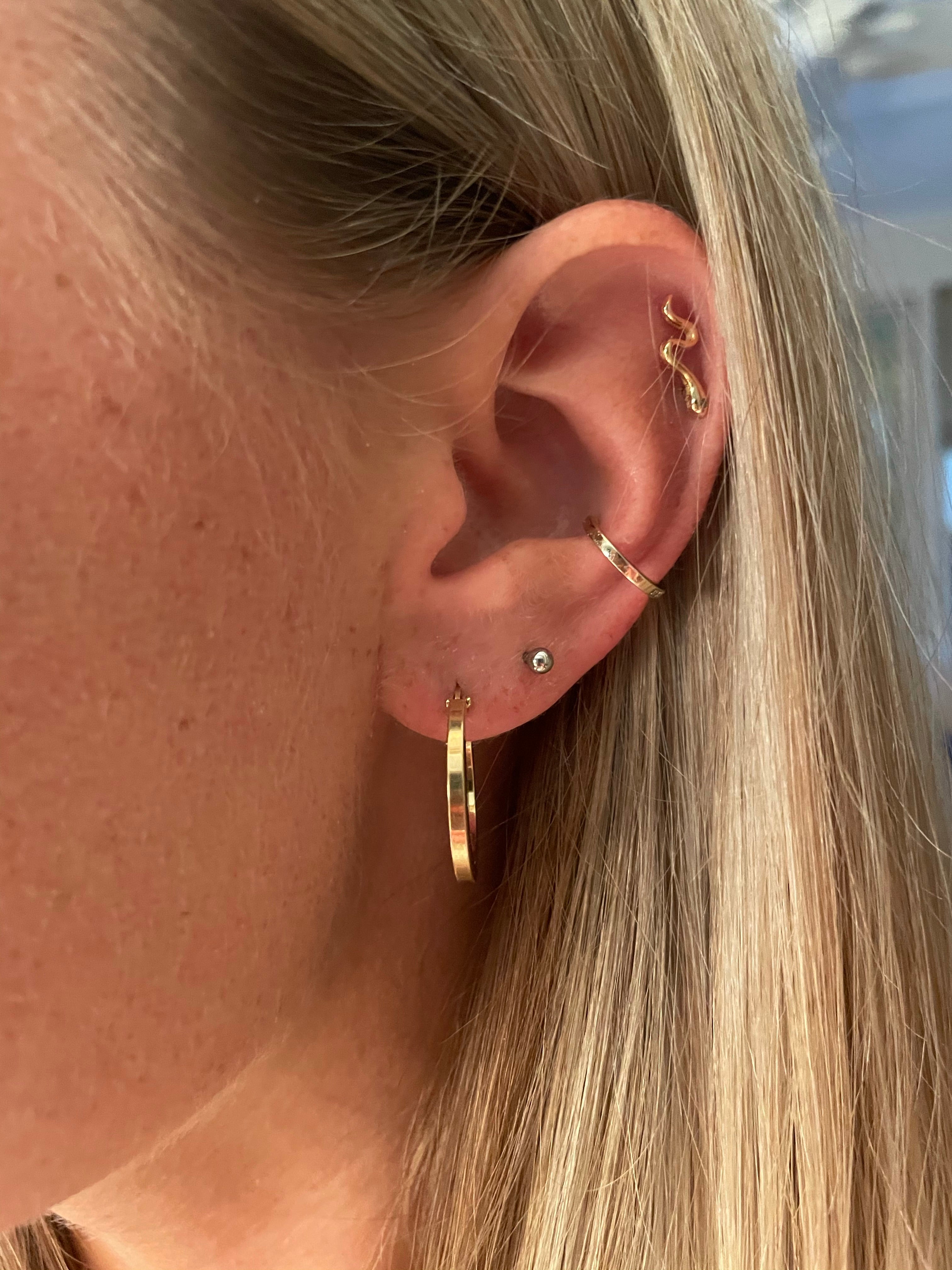 Simple square edged hoop