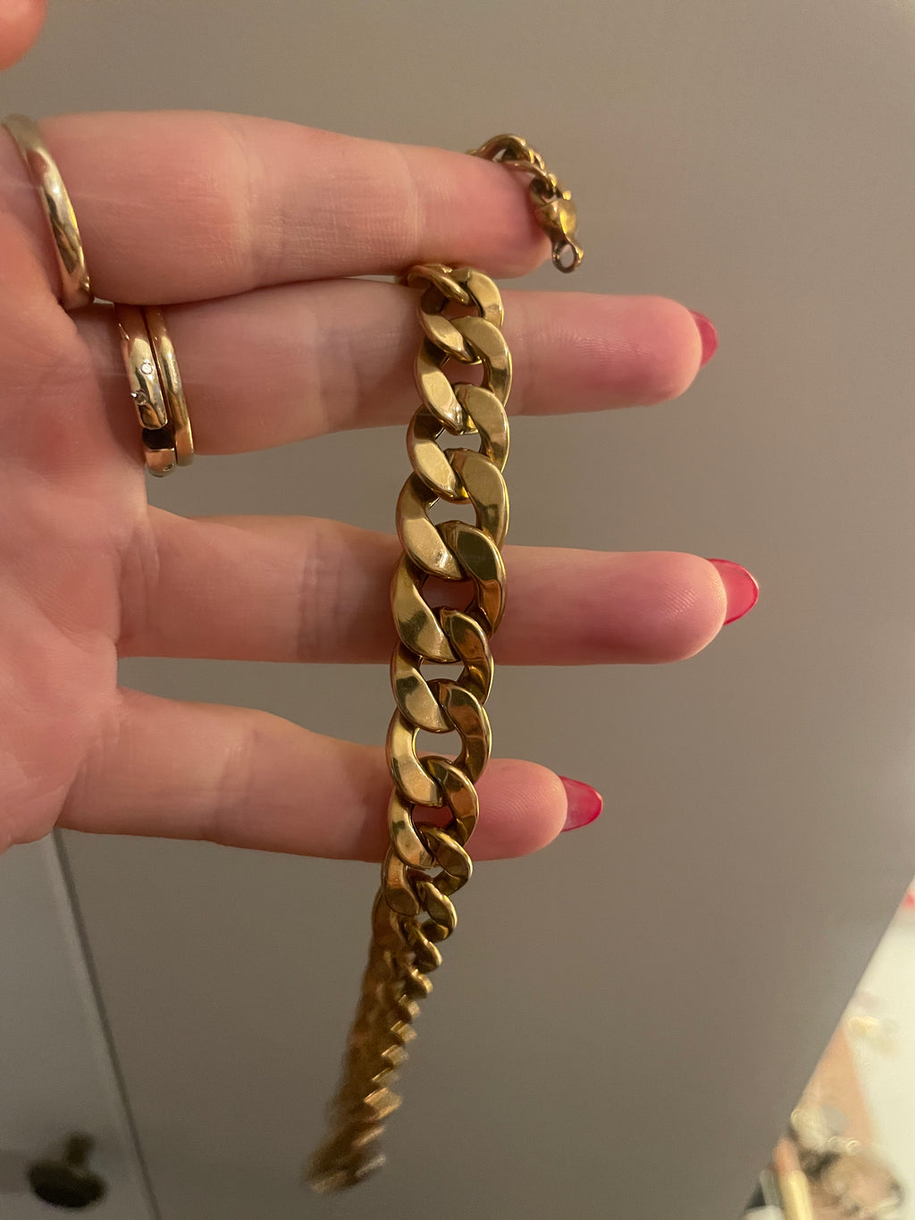 Graduated Curb Bracelet
