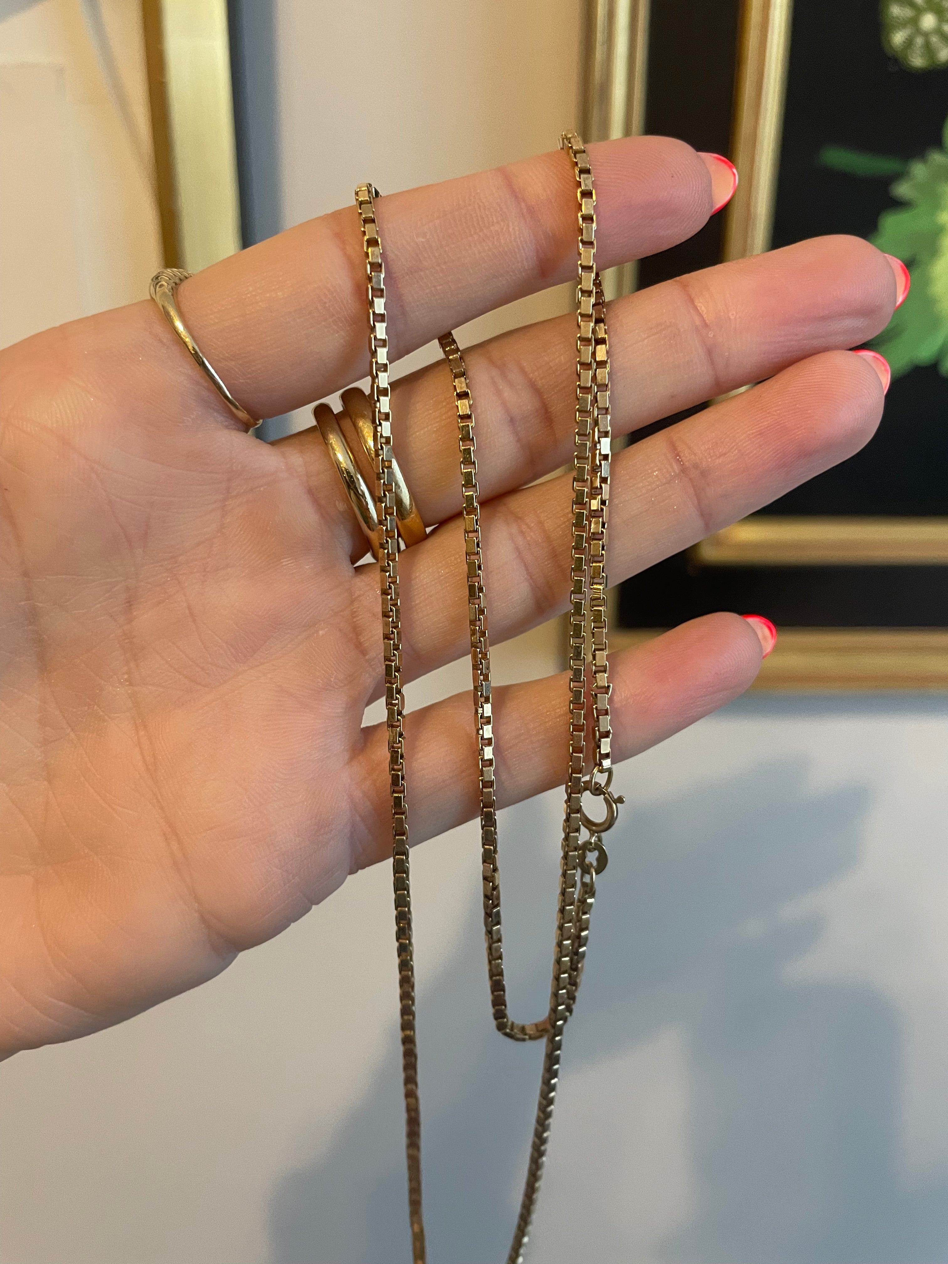 Antique Solid Box Chain