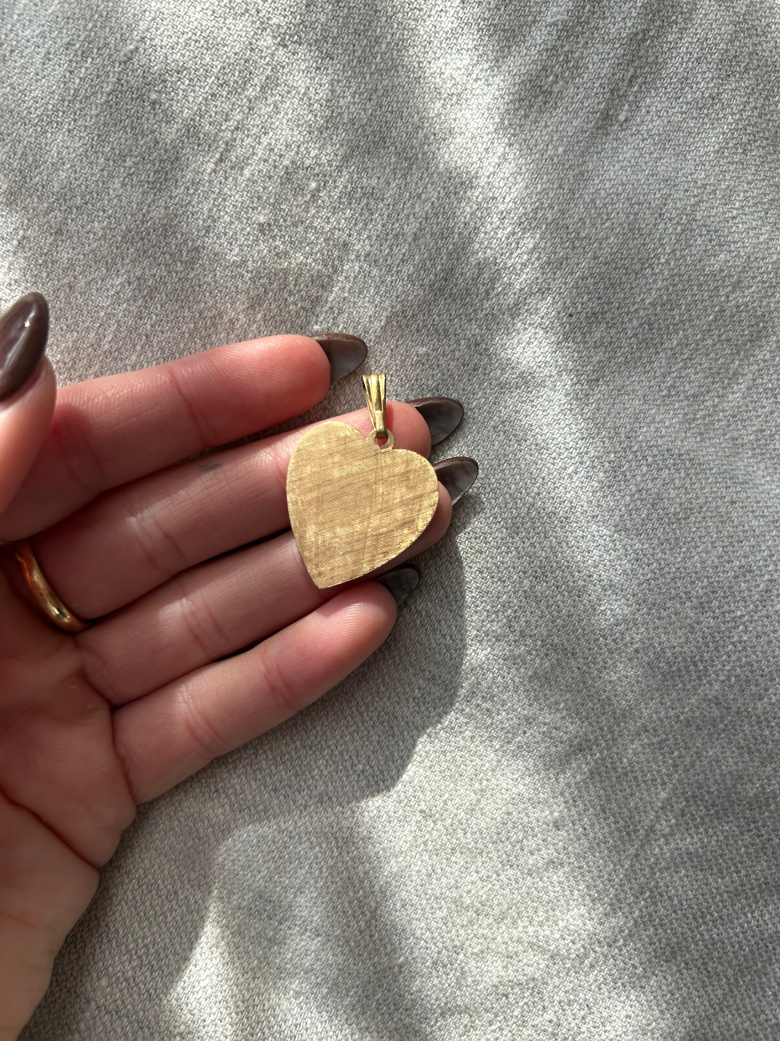 R Engine Turned Heart