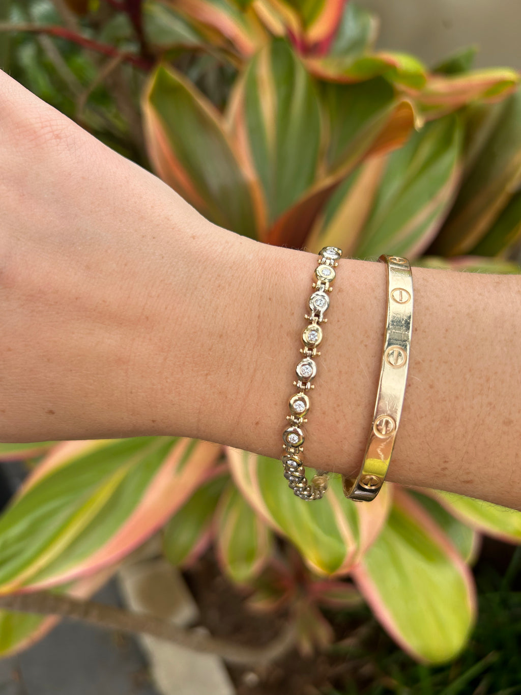 Diamond bezel tennis bracelet